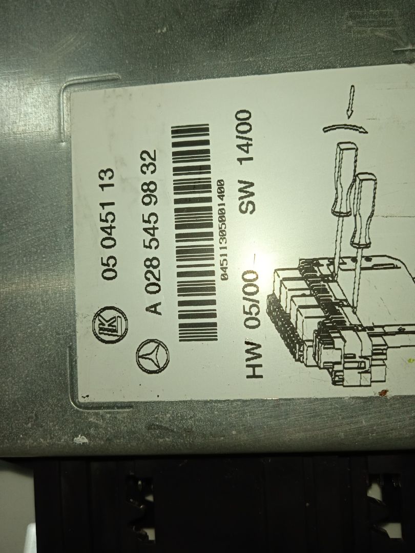 Caja reles / fusibles mercedes-benz clase s (bm 220) berlina 320 (220.065)