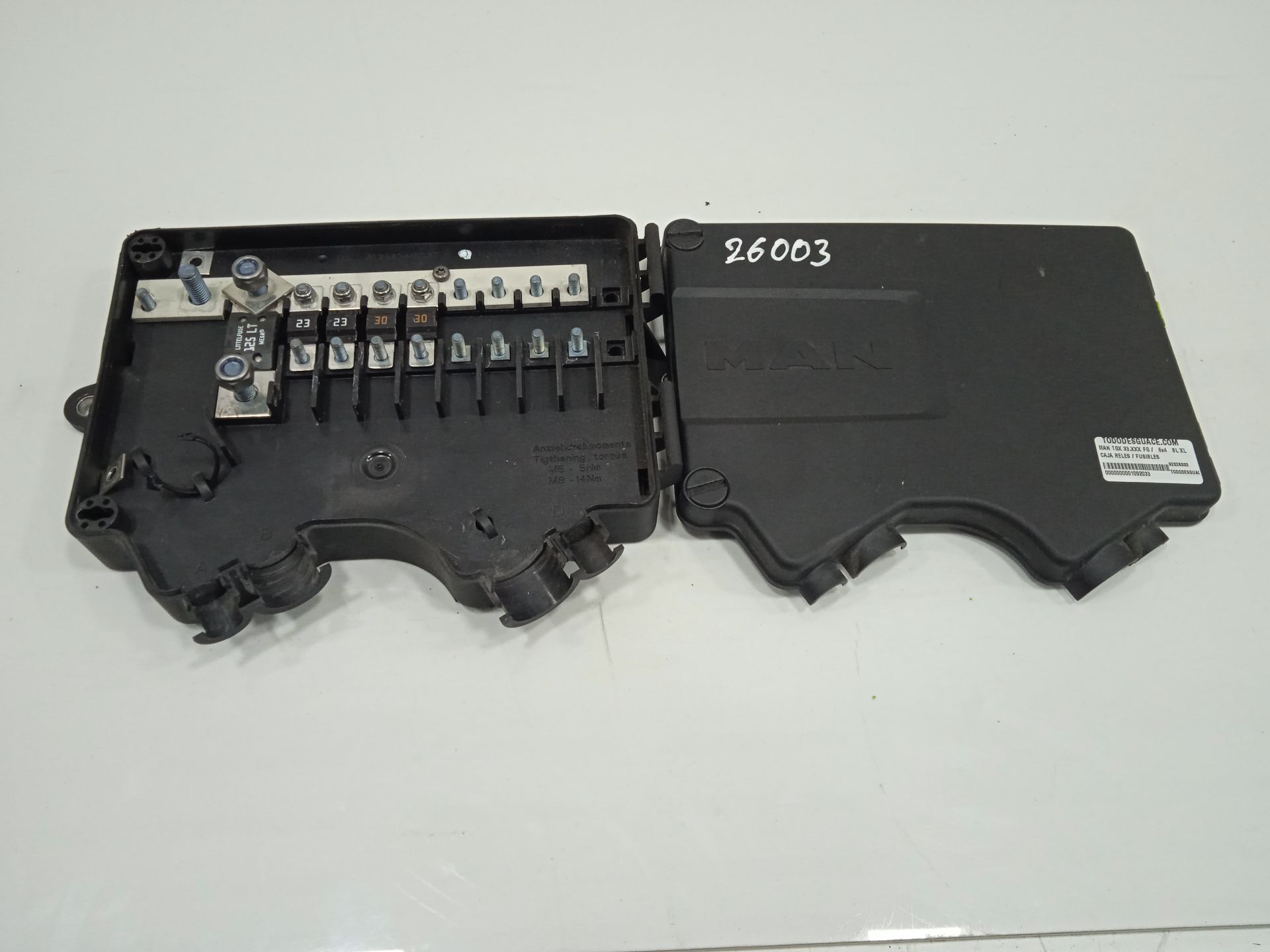 Caja reles / fusibles man tgx 33.xxx (2007) fg    6x4   bl xl