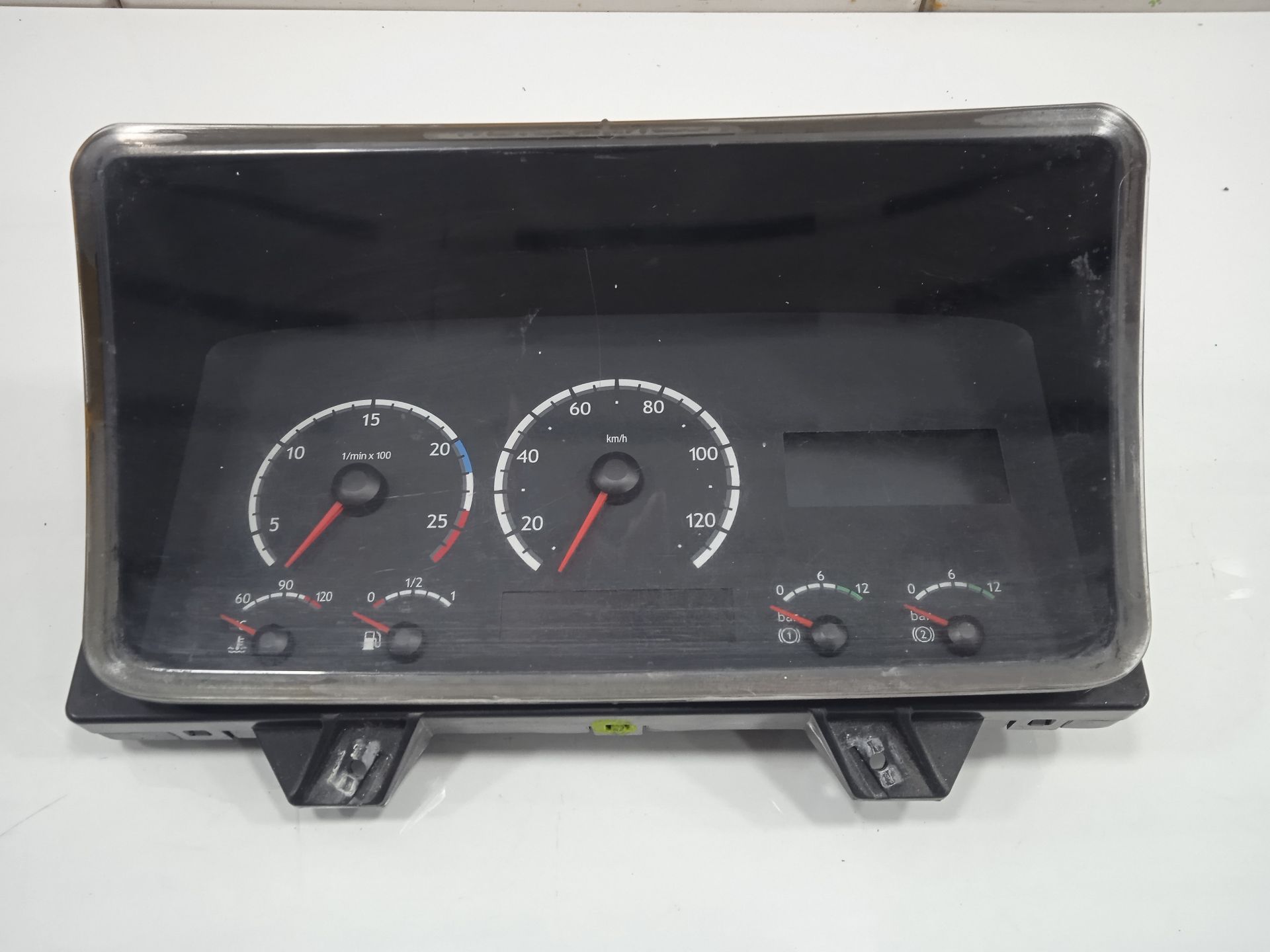 Cuadro instrumentos scania baureihe c-klasse pgr (2004) fg  340  (4x2) corto cp 13  1