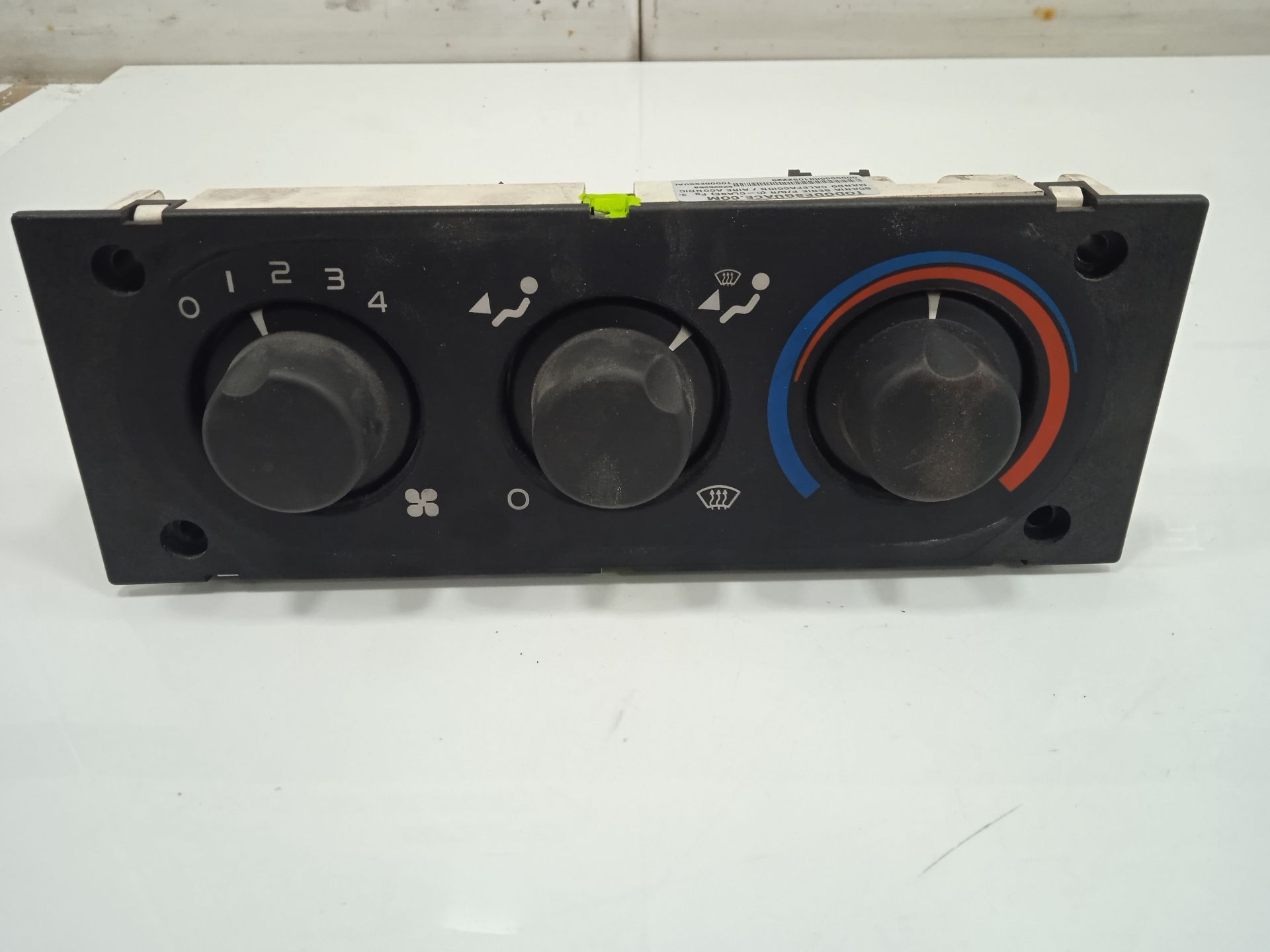 Mando calefaccion / aire acondicionado scania baureihe c-klasse pgr (2004) fg  340  (4x2) corto cp 13  1