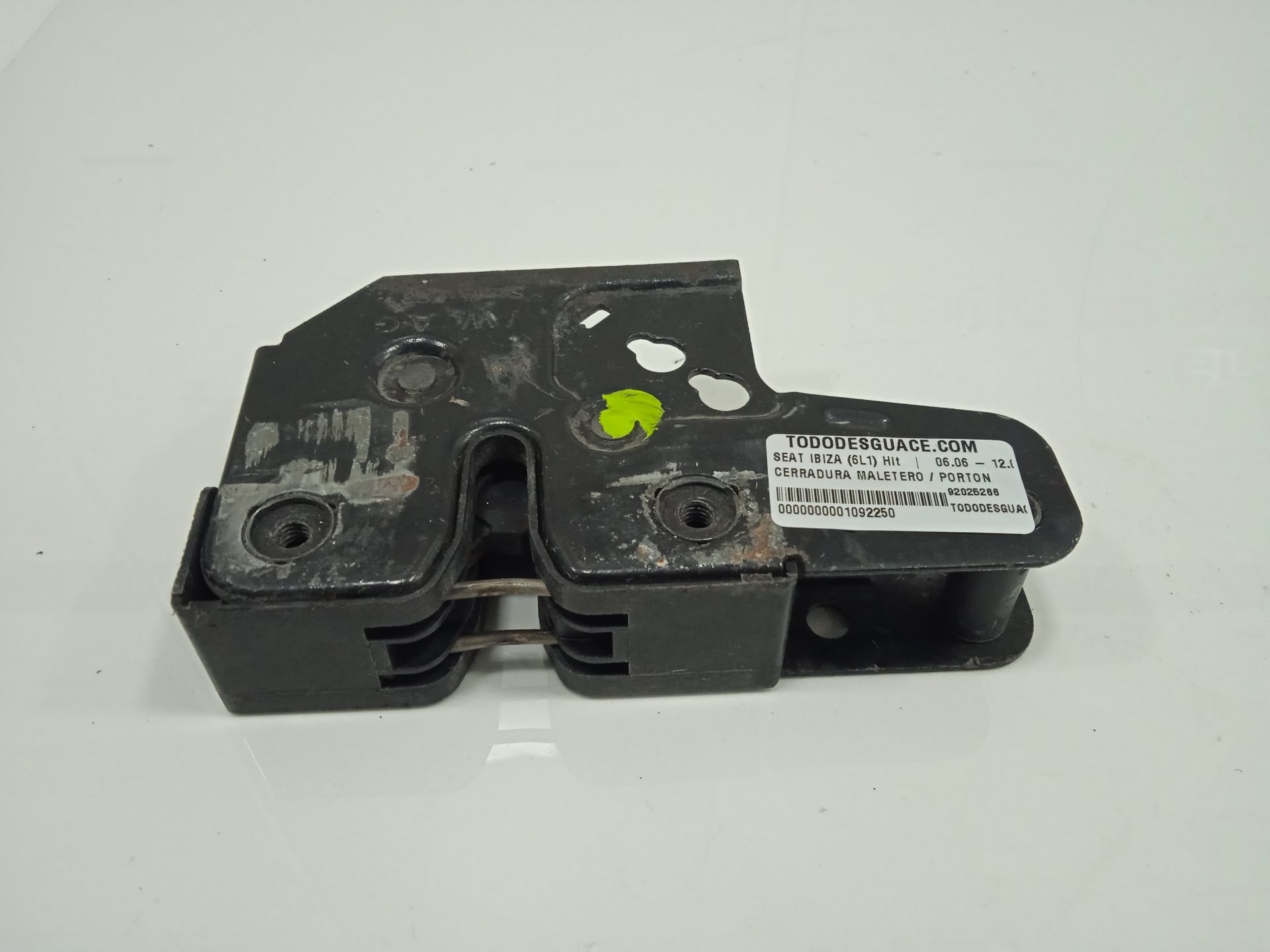 Cerradura maletero / porton seat ibiza (6l1) hit