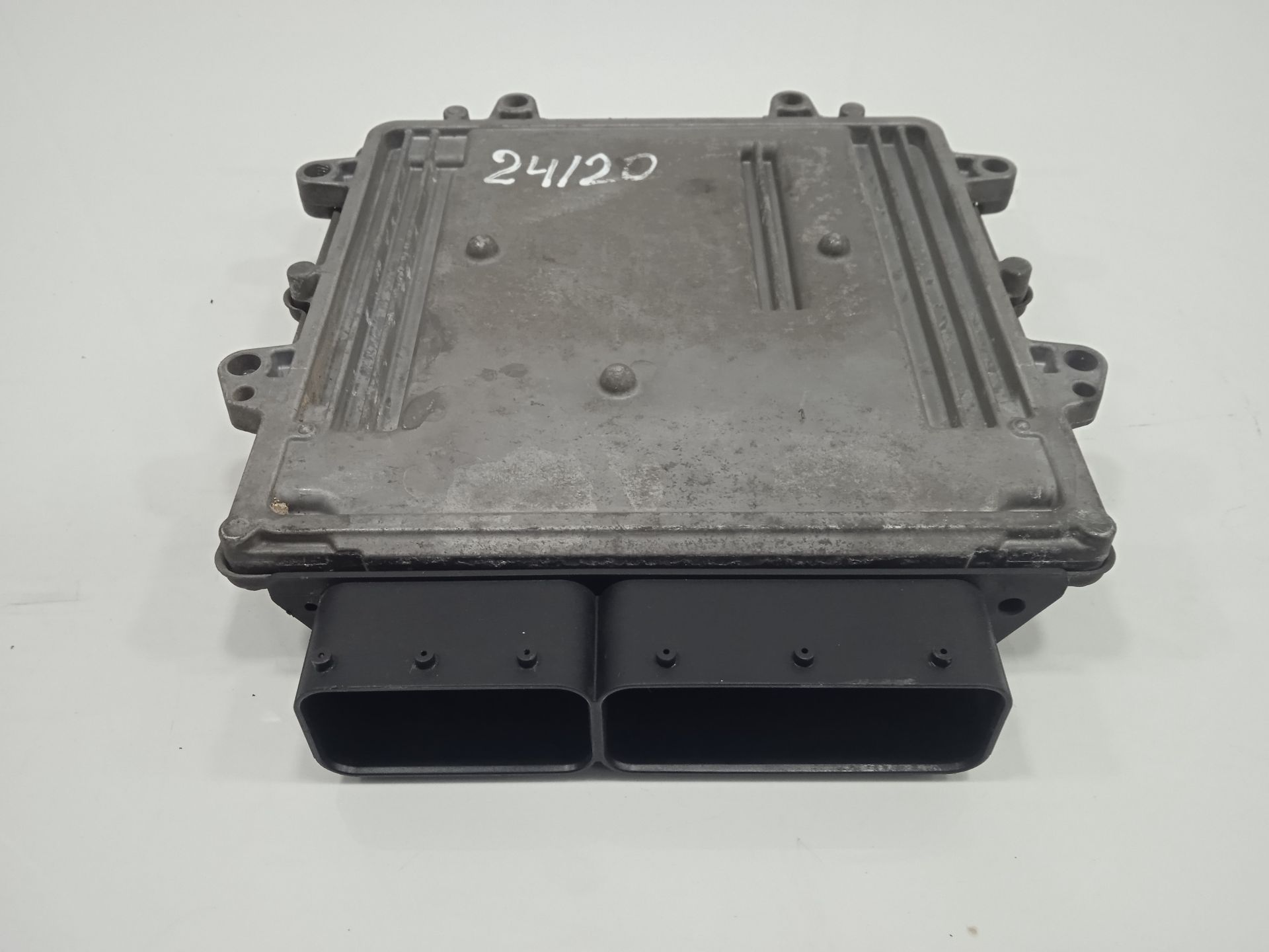 Centralita motor uce mitsubishi colt cz3 berl. 5 (z30a) 1.5 did instyle (d)