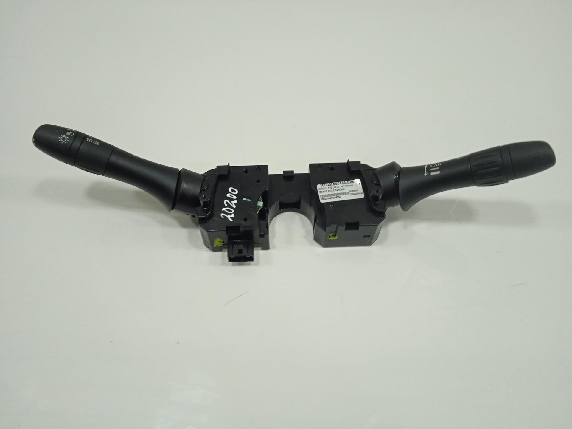 Mando multifuncion infiniti q70 2.2d premium