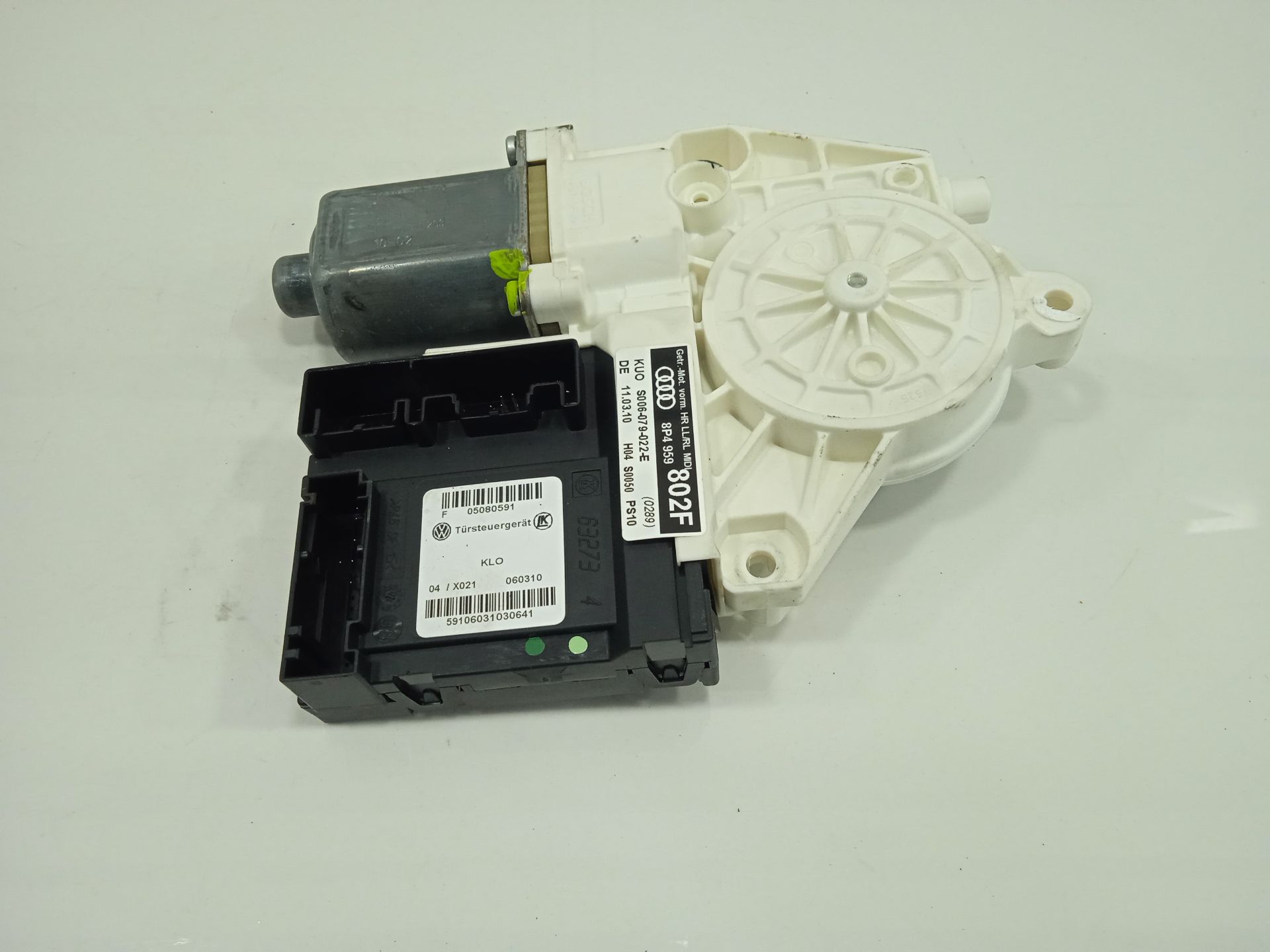 Motor elevalunas trasero derecho audi a3 sportback (8pa) 2.0 tdi ambiente (dpf)