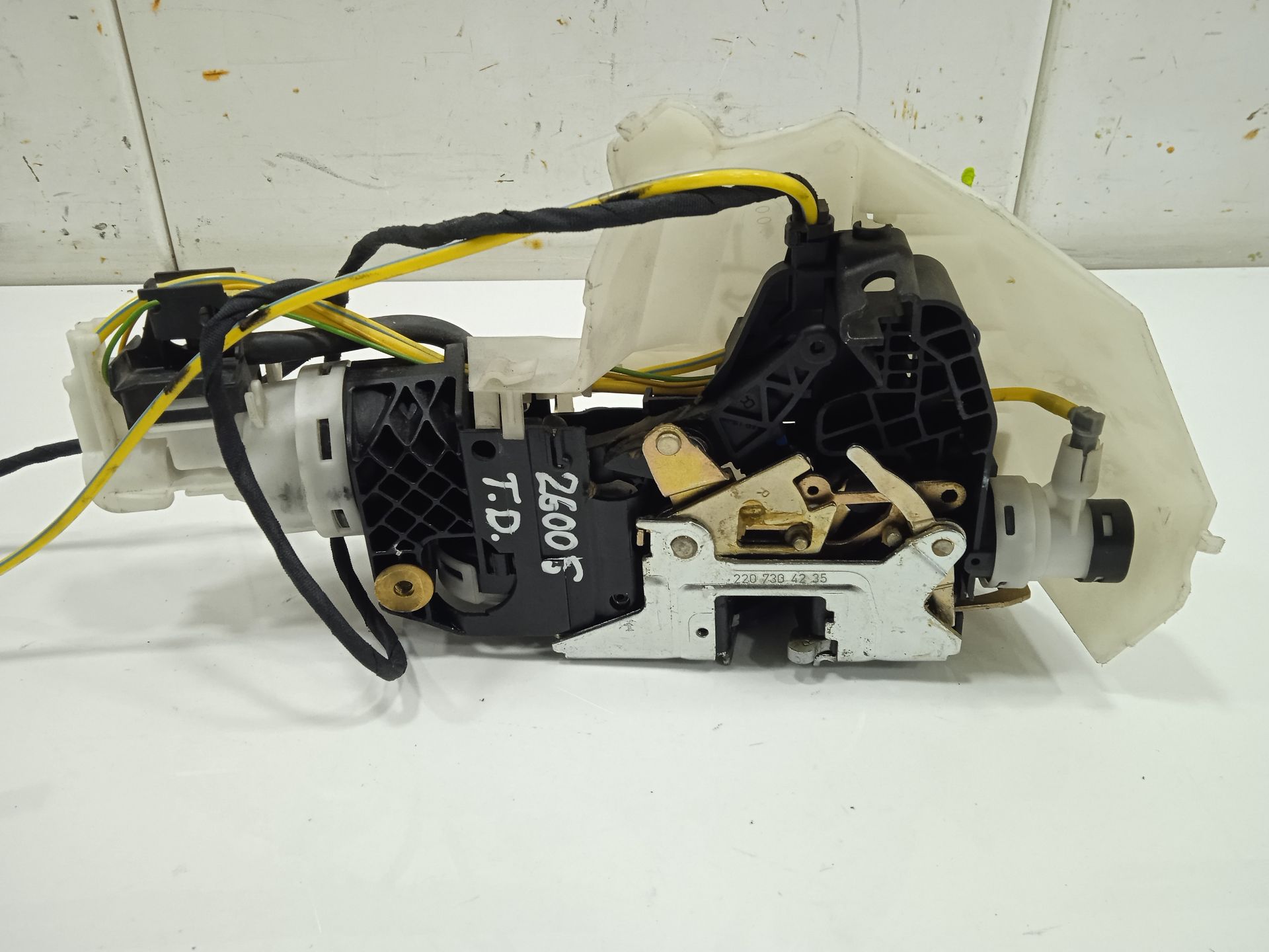 Cerradura puerta trasera derecha mercedes-benz clase s (bm 220) berlina 320 (220.065)