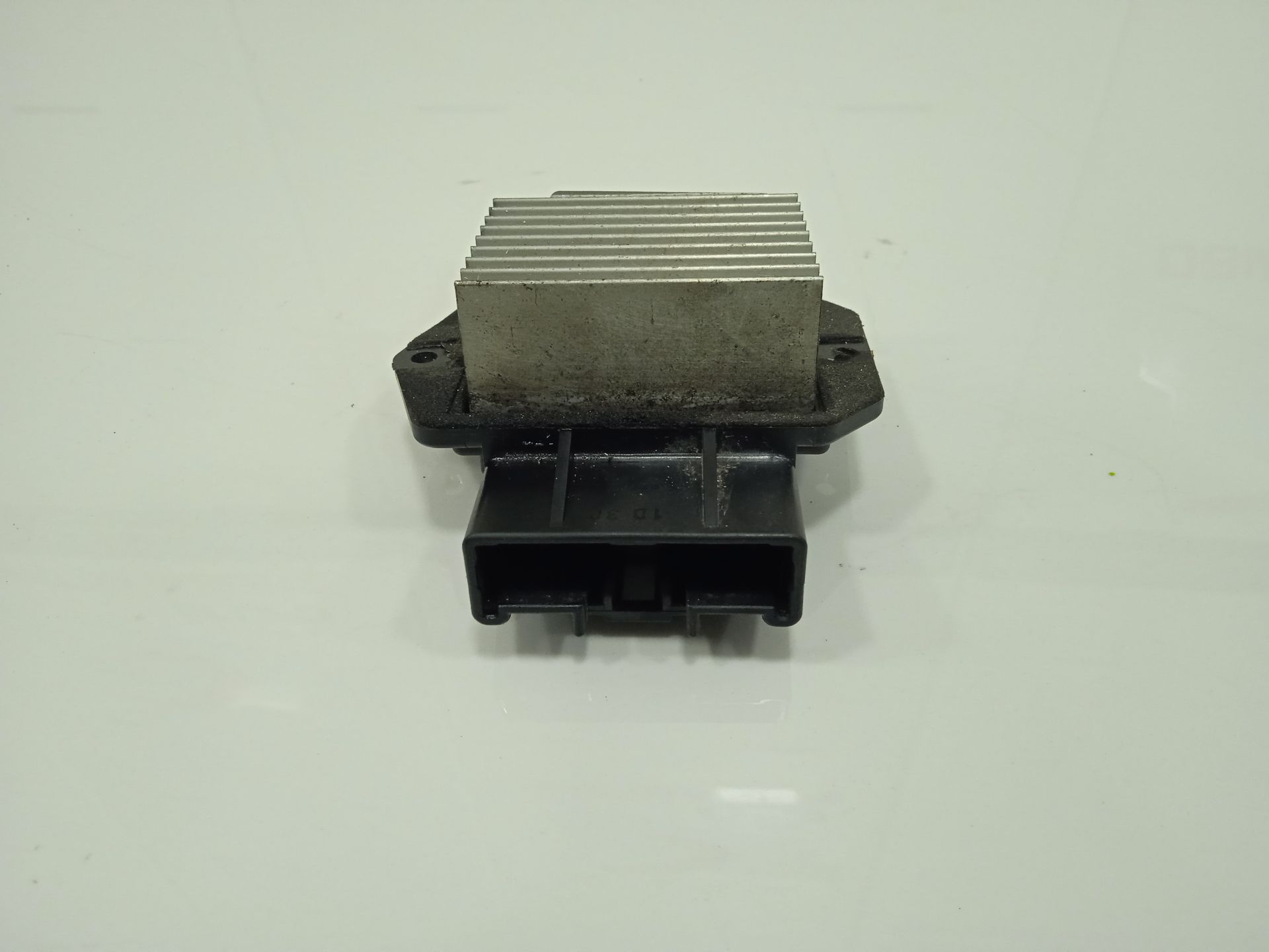 Caja precalentamiento mitsubishi montero (v60v70) 3.2 did glx hunter (5ptas.)