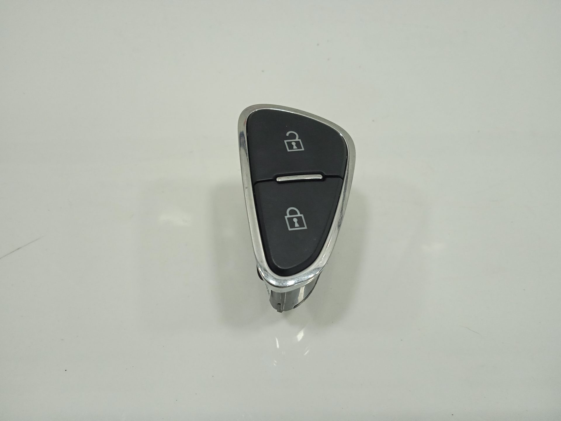 Mando bloqueo puertas opel corsa e selective