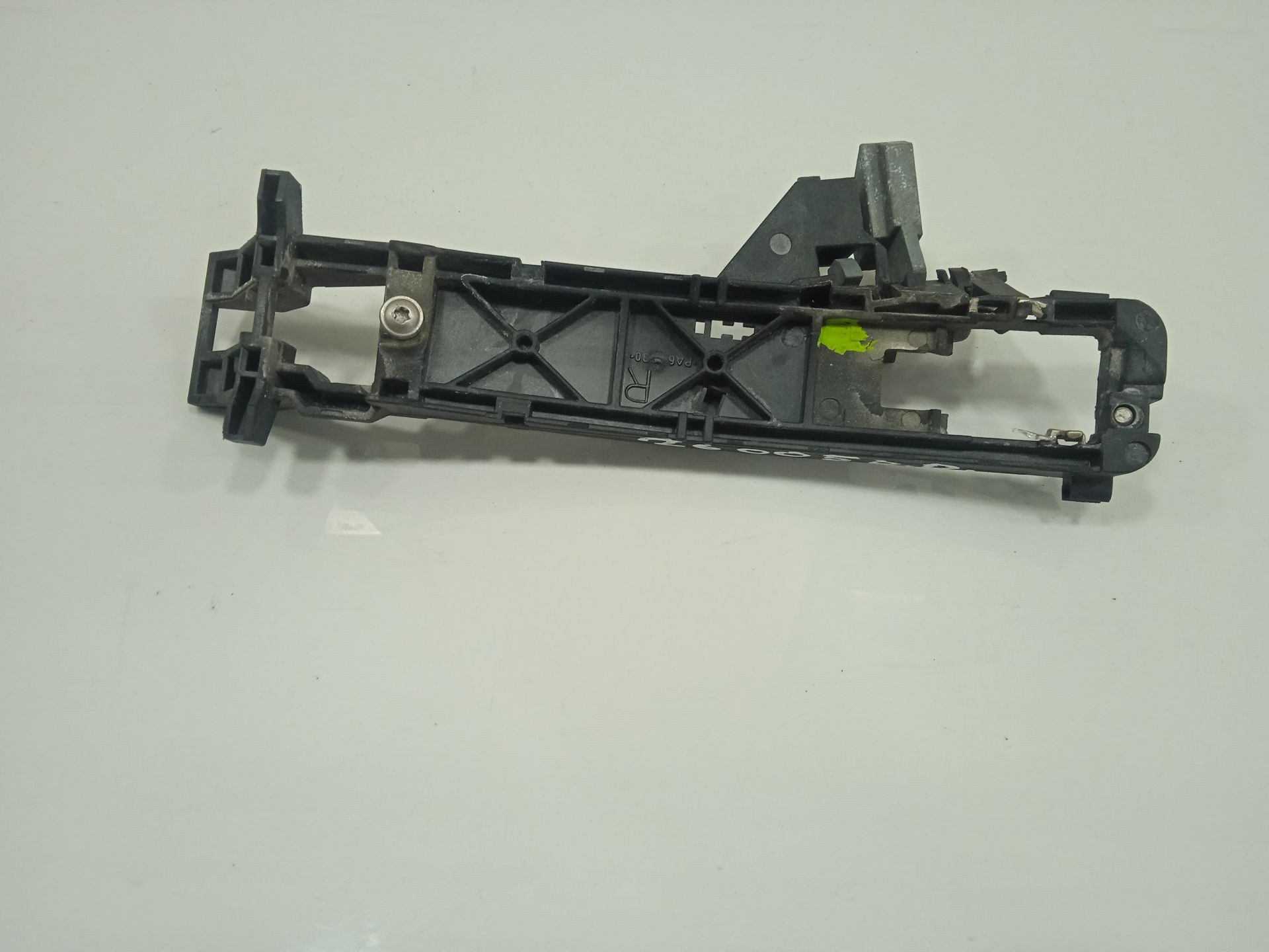 Soporte maneta exterior delantera derecha mercedes-benz clase s (bm 220) berlina 320 (220.065)