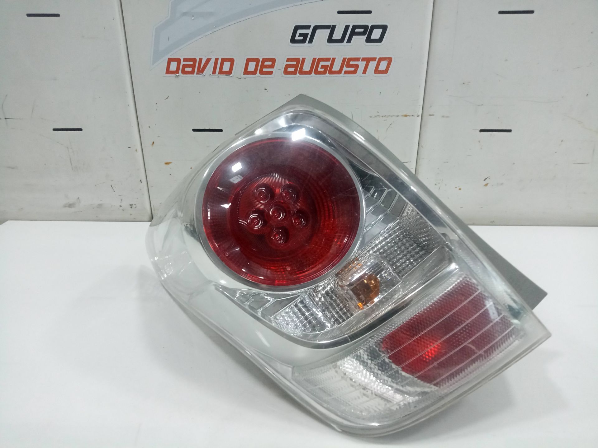 Piloto trasero izquierdo toyota verso (aur2zgr2) advance