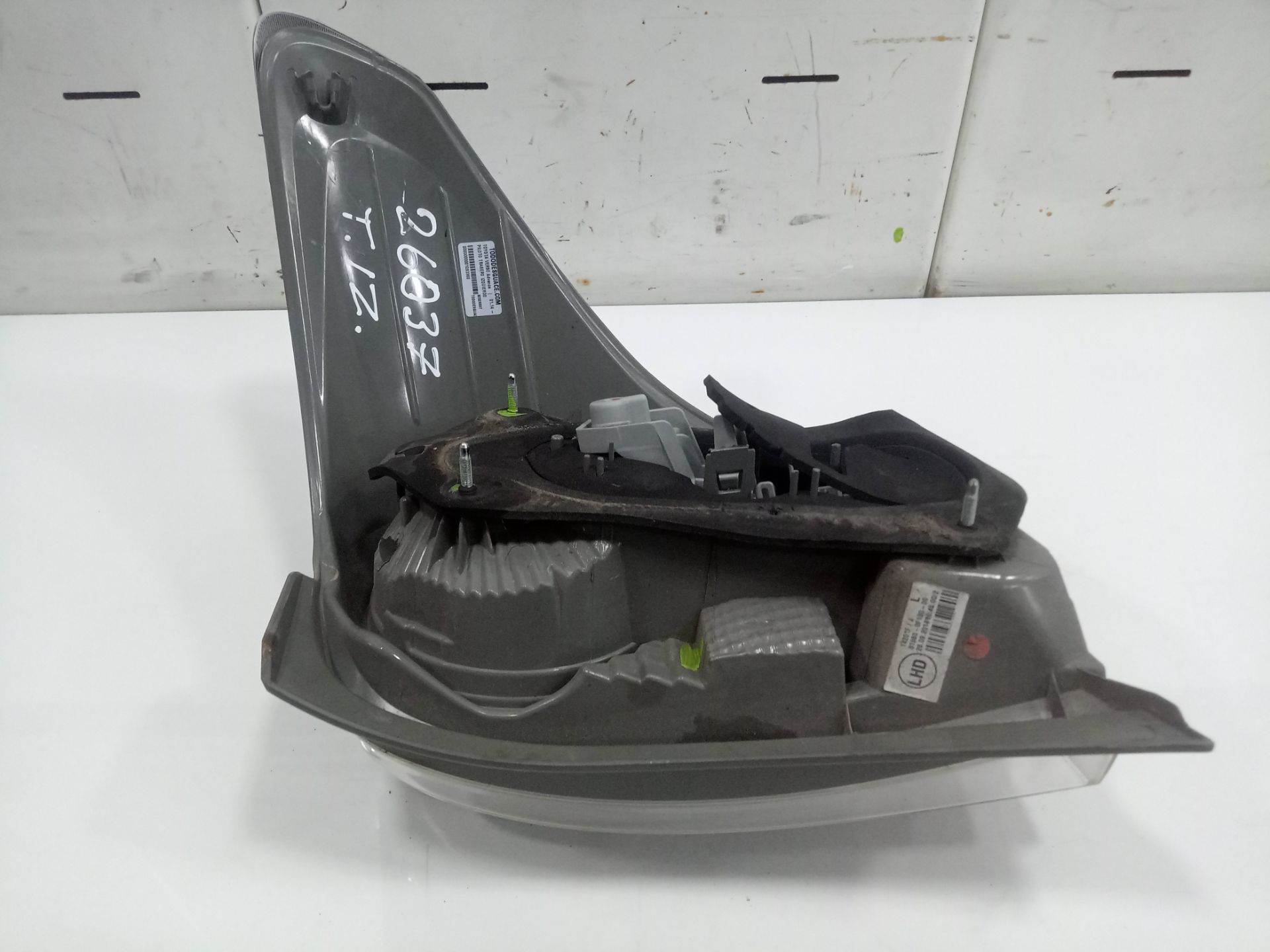 Piloto trasero izquierdo toyota verso (aur2zgr2) advance