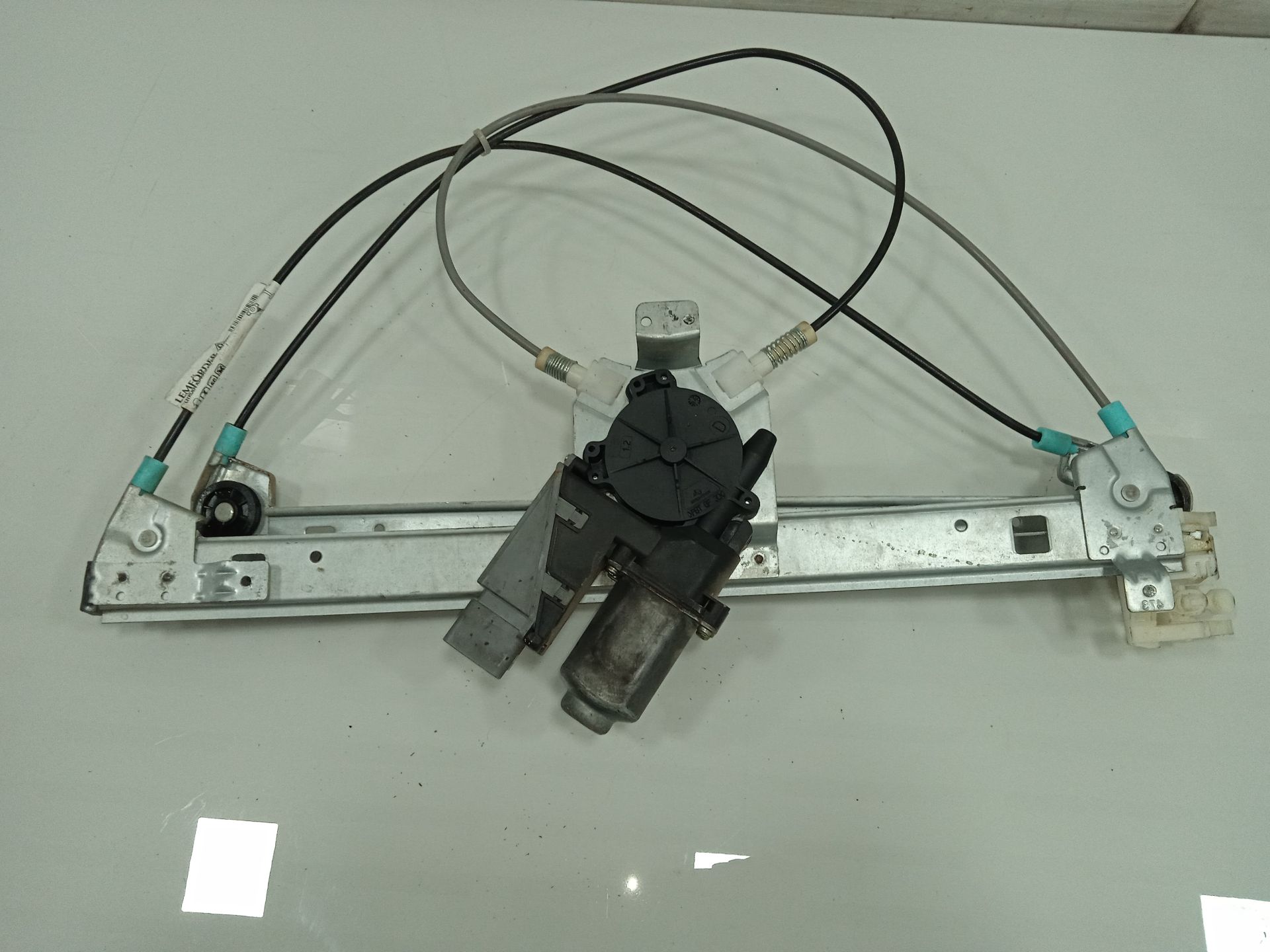 Elevalunas delantero derecho citroen xsara berlina 1.6i 16v premier