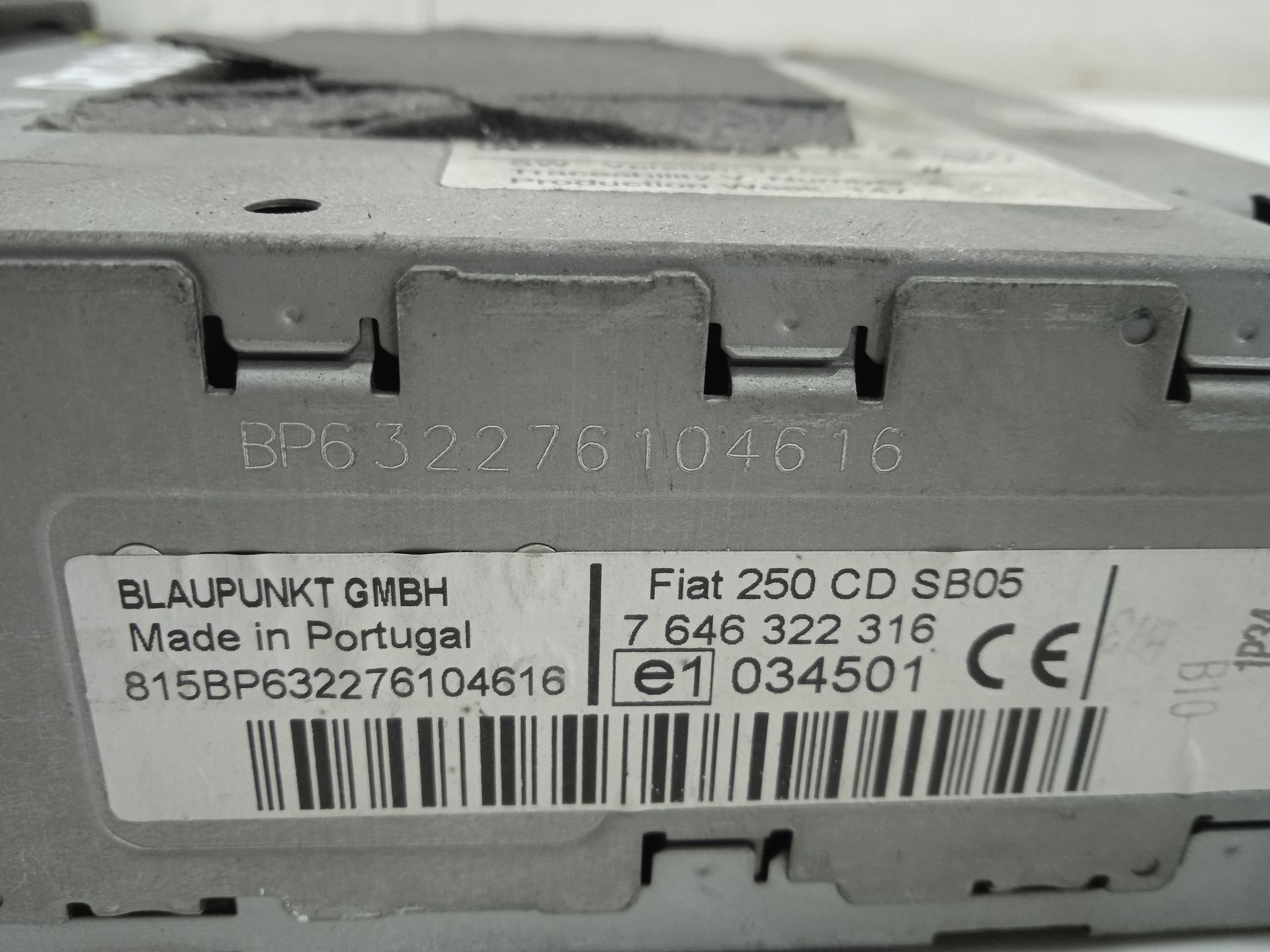 Sistema audio / radio cd   no identificado
