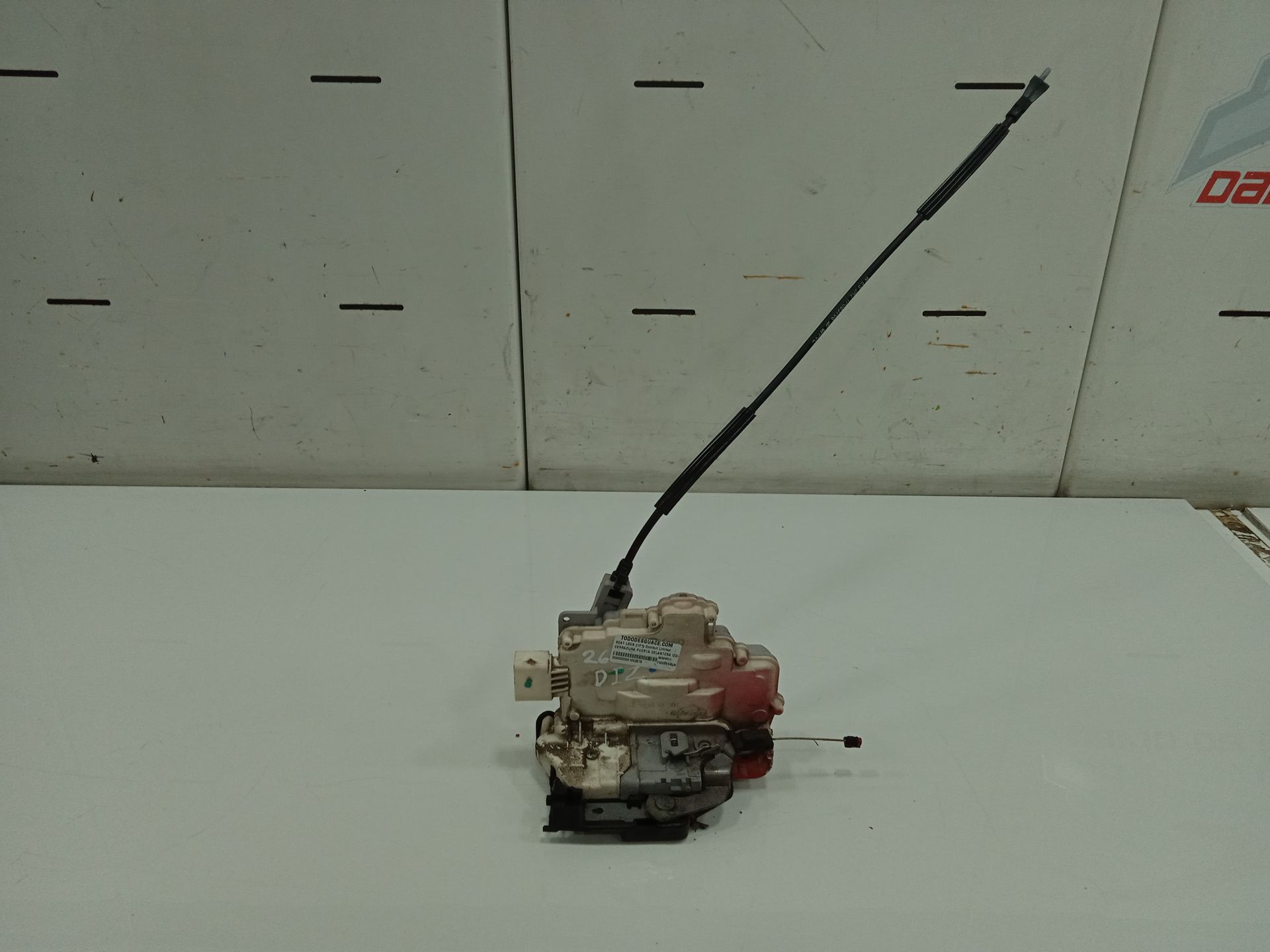 Cerradura puerta delantera izquierda seat leon (1p1) comfort limited