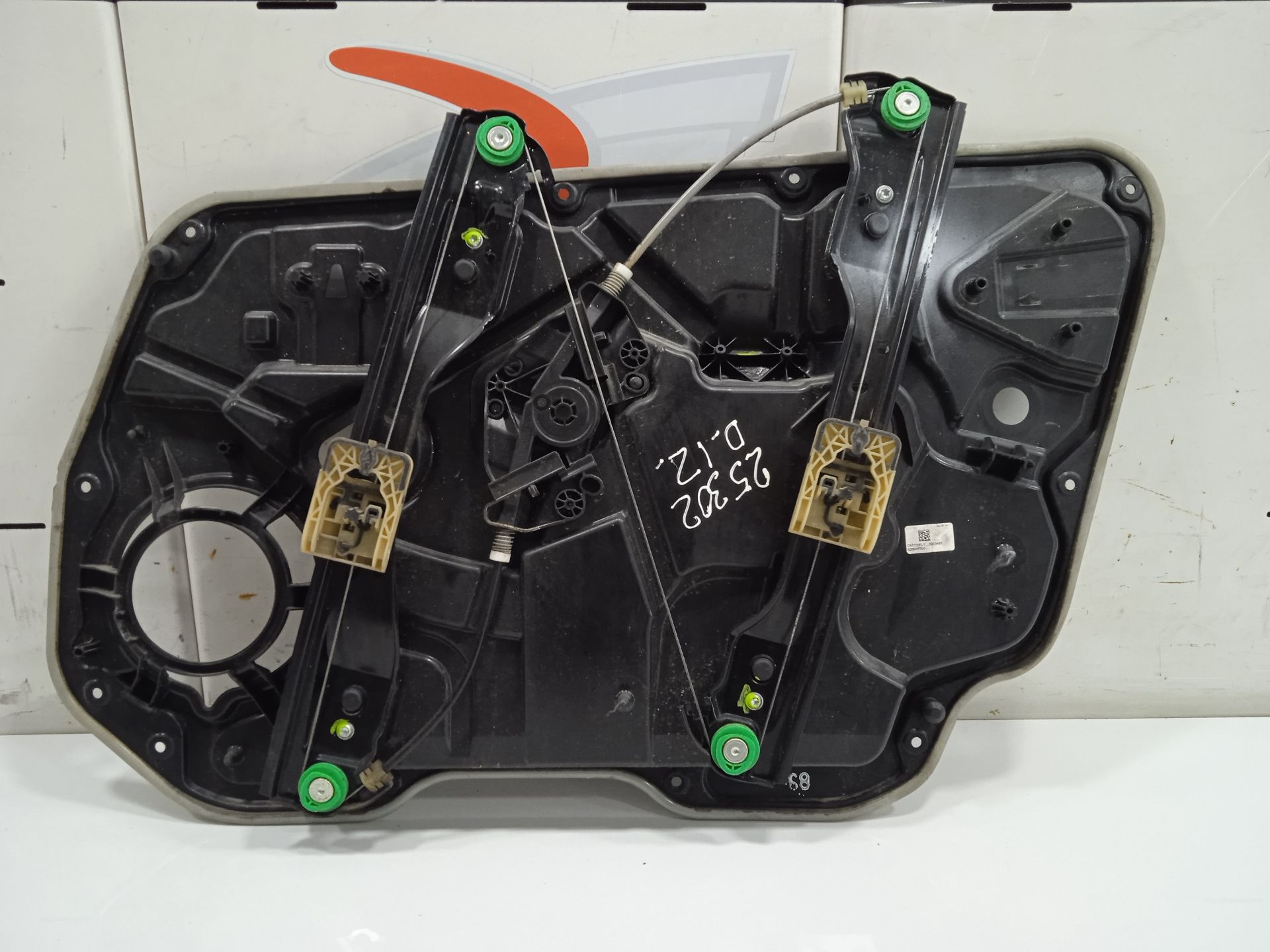 Elevalunas delantero izquierdo volvo v60 familiar kinetic