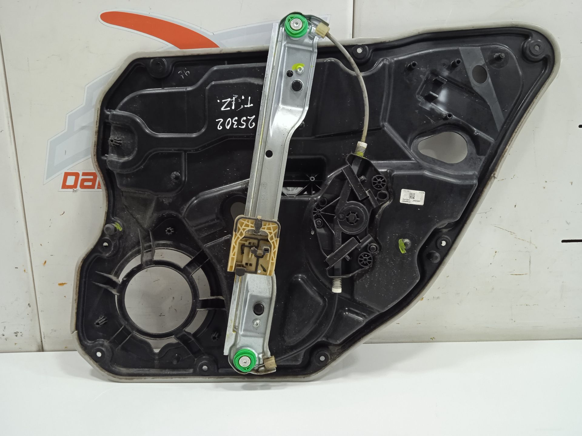 Elevalunas trasero izquierdo volvo v60 familiar kinetic