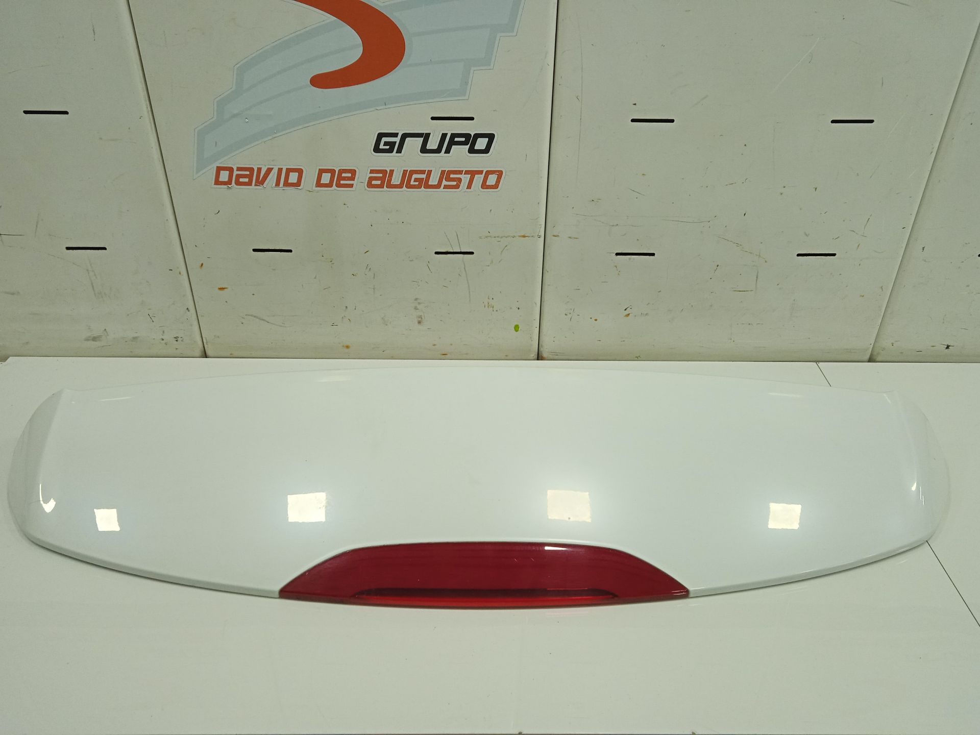 Aleron trasero volvo v60 familiar kinetic