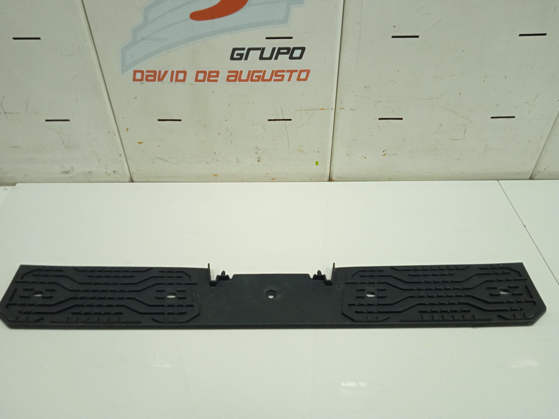 Moldura man tgx 33.xxx (2007) fg    6x4   bl xl