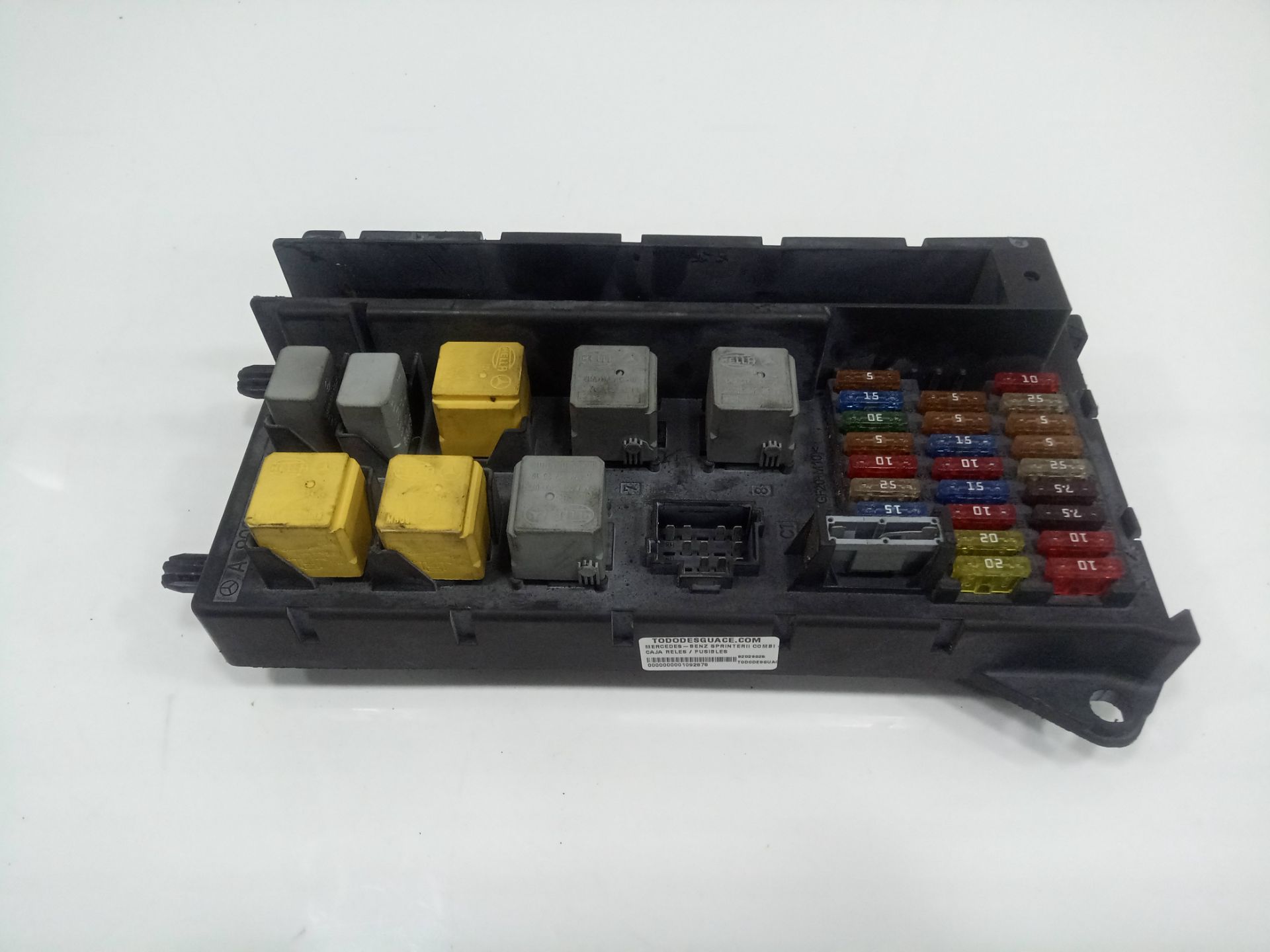 Caja reles / fusibles mercedes-benz sprinter ii kombi 211215 cdi (906.711713)