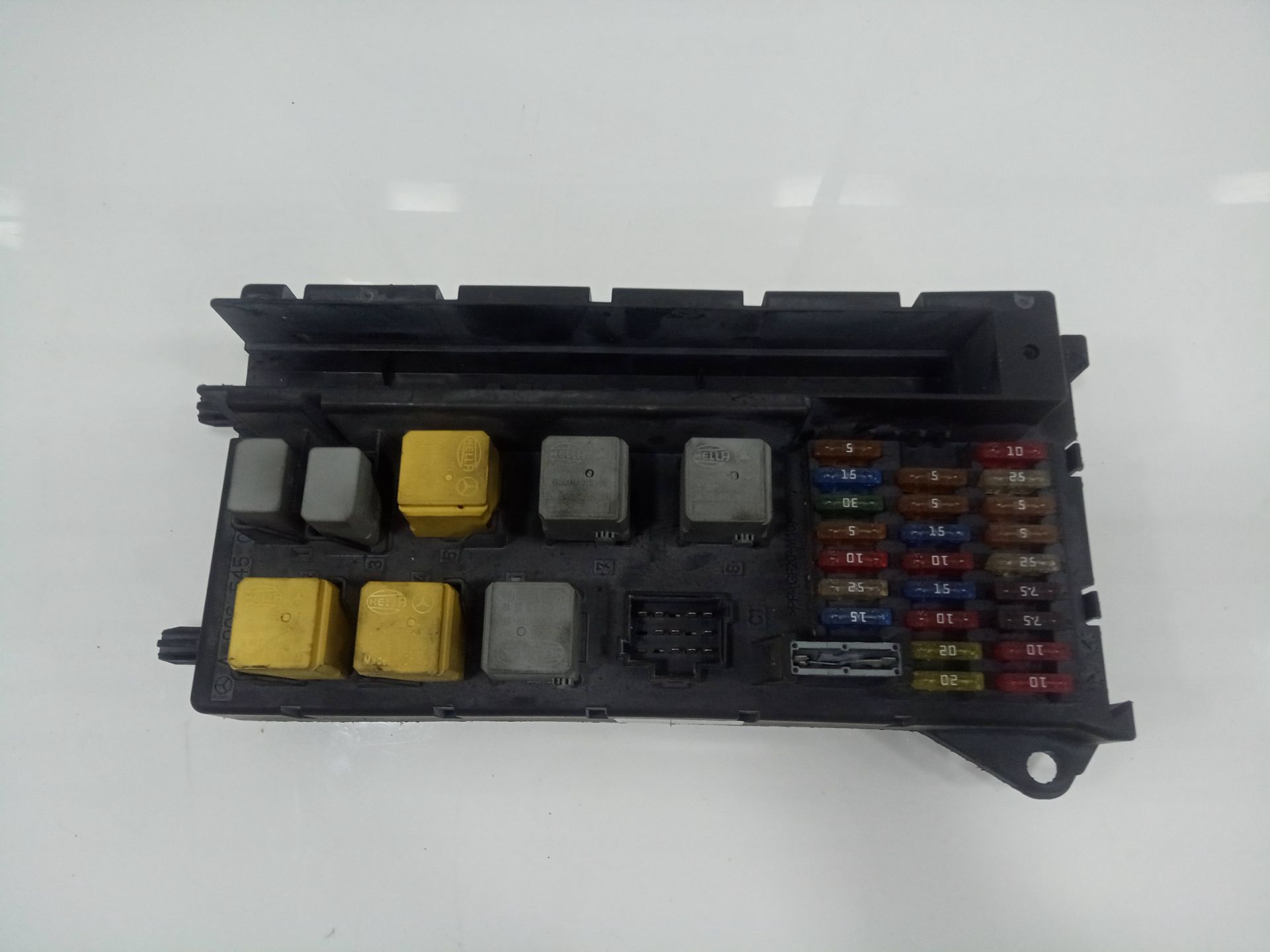 Caja reles / fusibles mercedes-benz sprinter ii kombi 211215 cdi (906.711713)