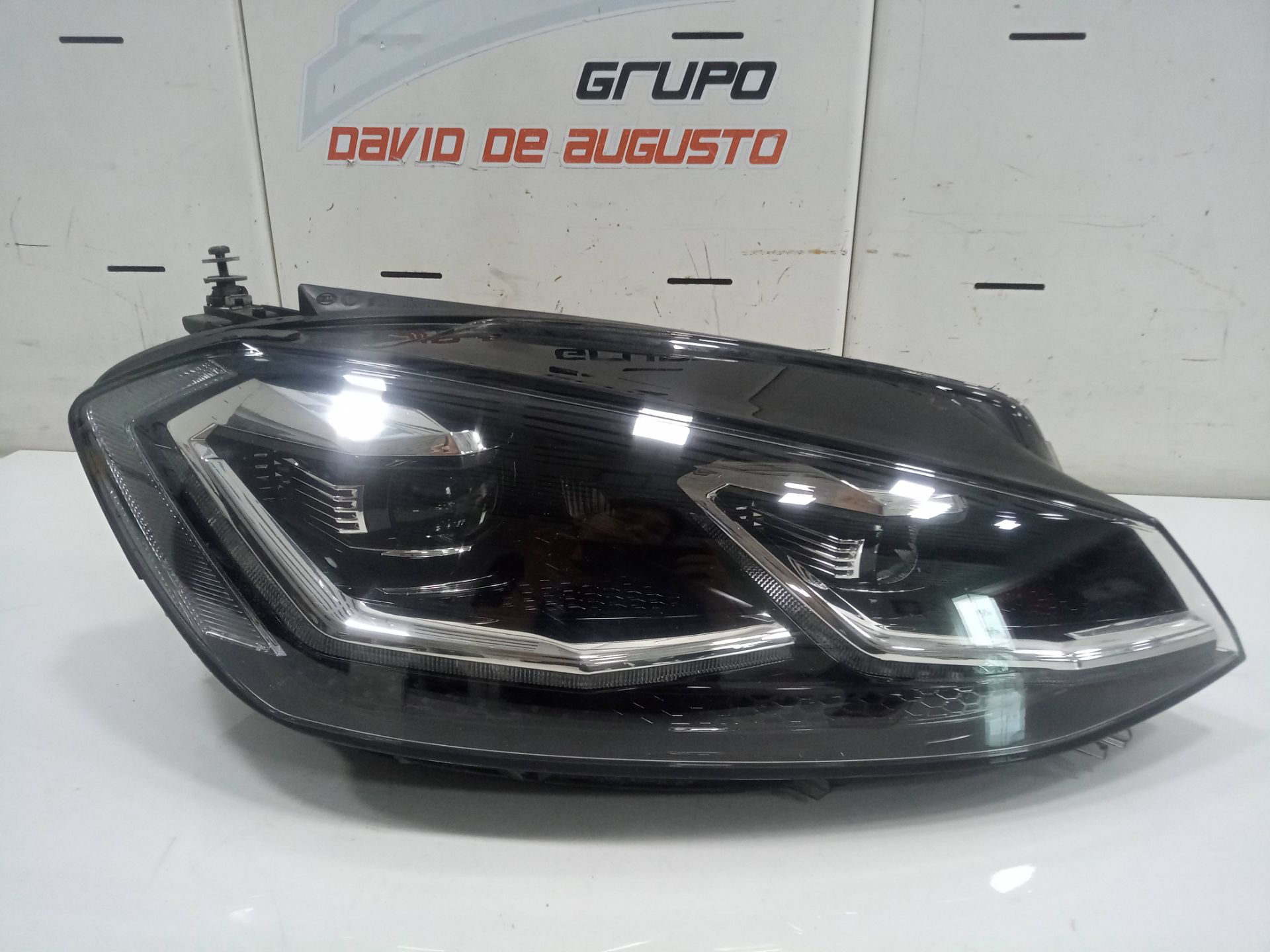 Faro derecho volkswagen golf sportsvan vii (an1)(09.2017) advance