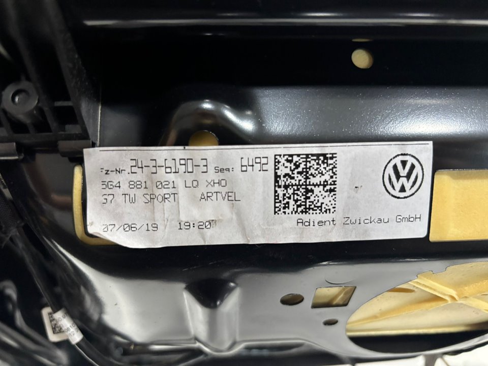 No identificado volkswagen golf sportsvan vii (an1)(09.2017) advance