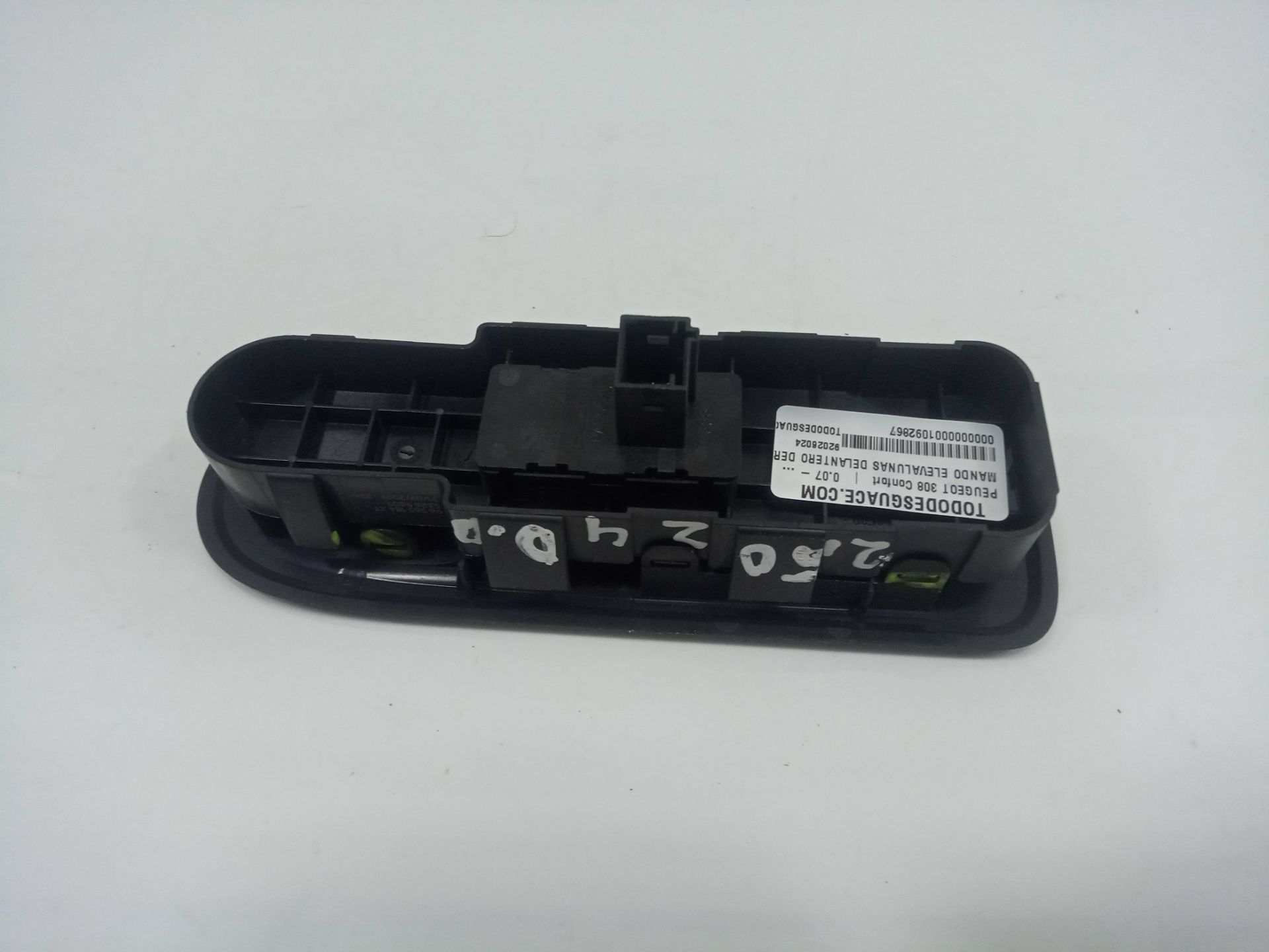 Mando elevalunas delantero derecho peugeot 308 confort