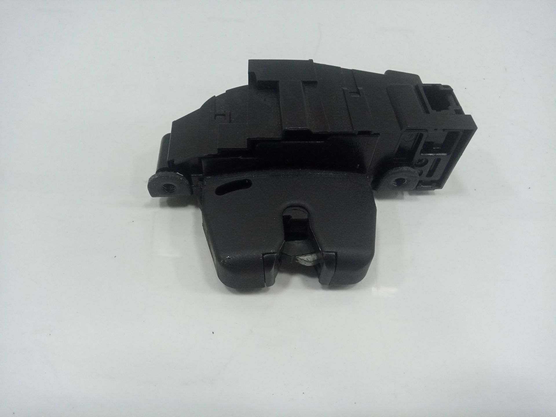 Cerradura maletero / porton peugeot 308 confort