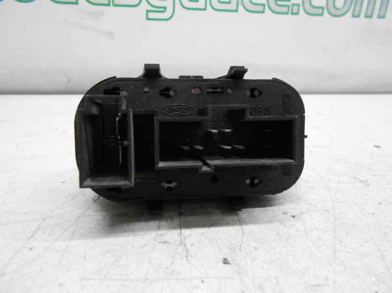  mando elevalunas delantero izquierdo   ford focus berlina (cak) ambiente 1.6 16v cat