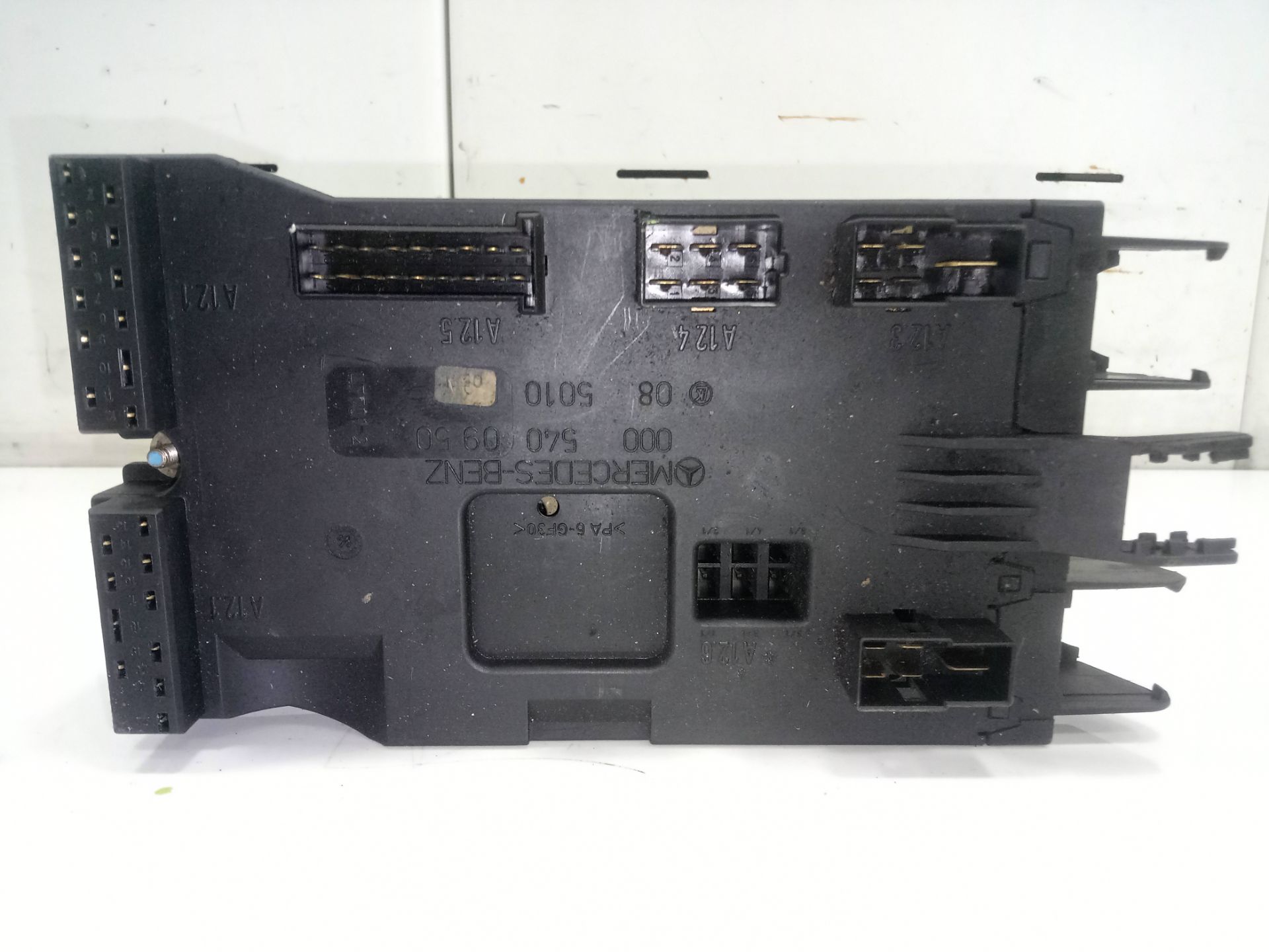 Caja reles / fusibles   no identificado