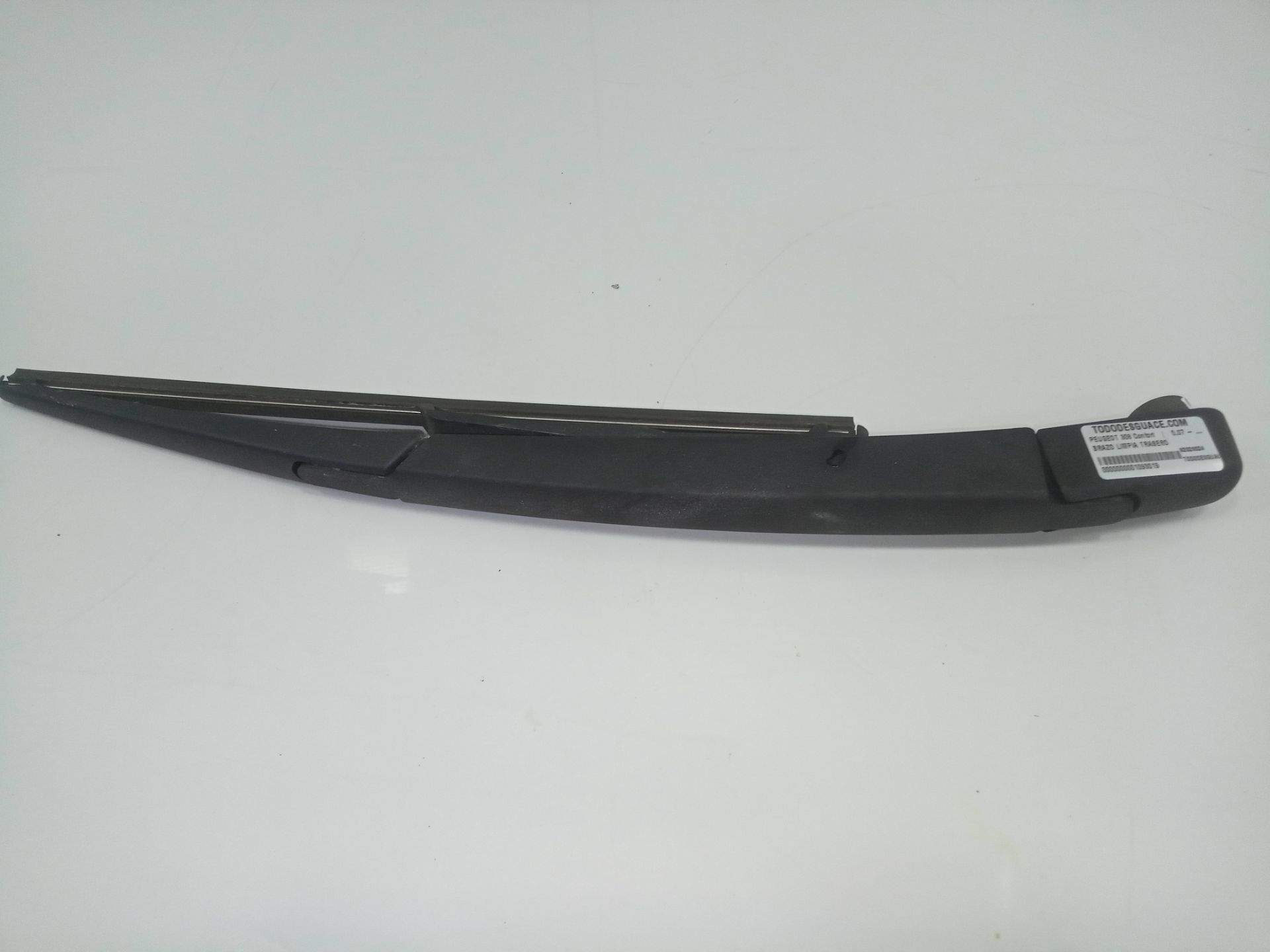 Brazo limpia trasero peugeot 308 confort