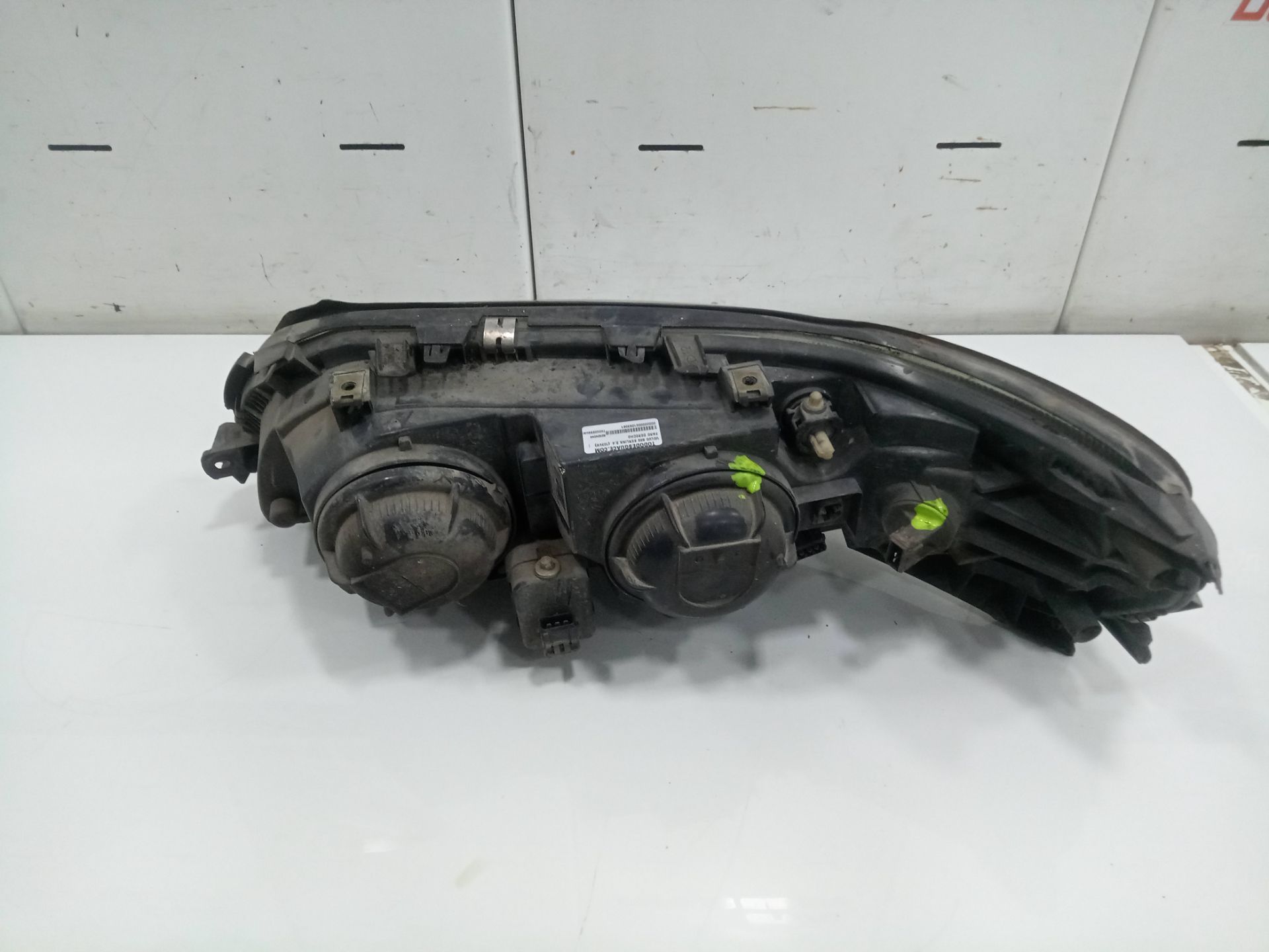 Faro derecho volvo s60 berlina 2.4  (103kw)