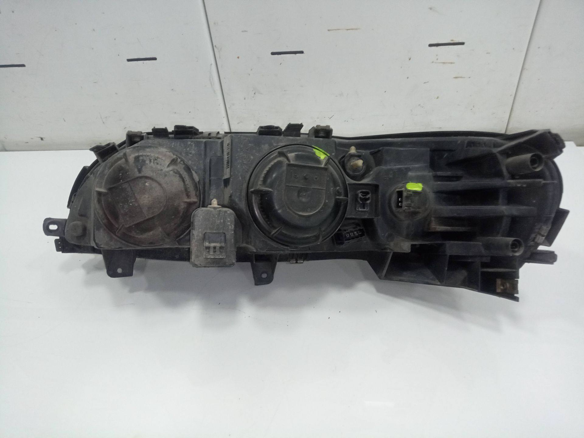 Faro derecho volvo s60 berlina 2.4  (103kw)