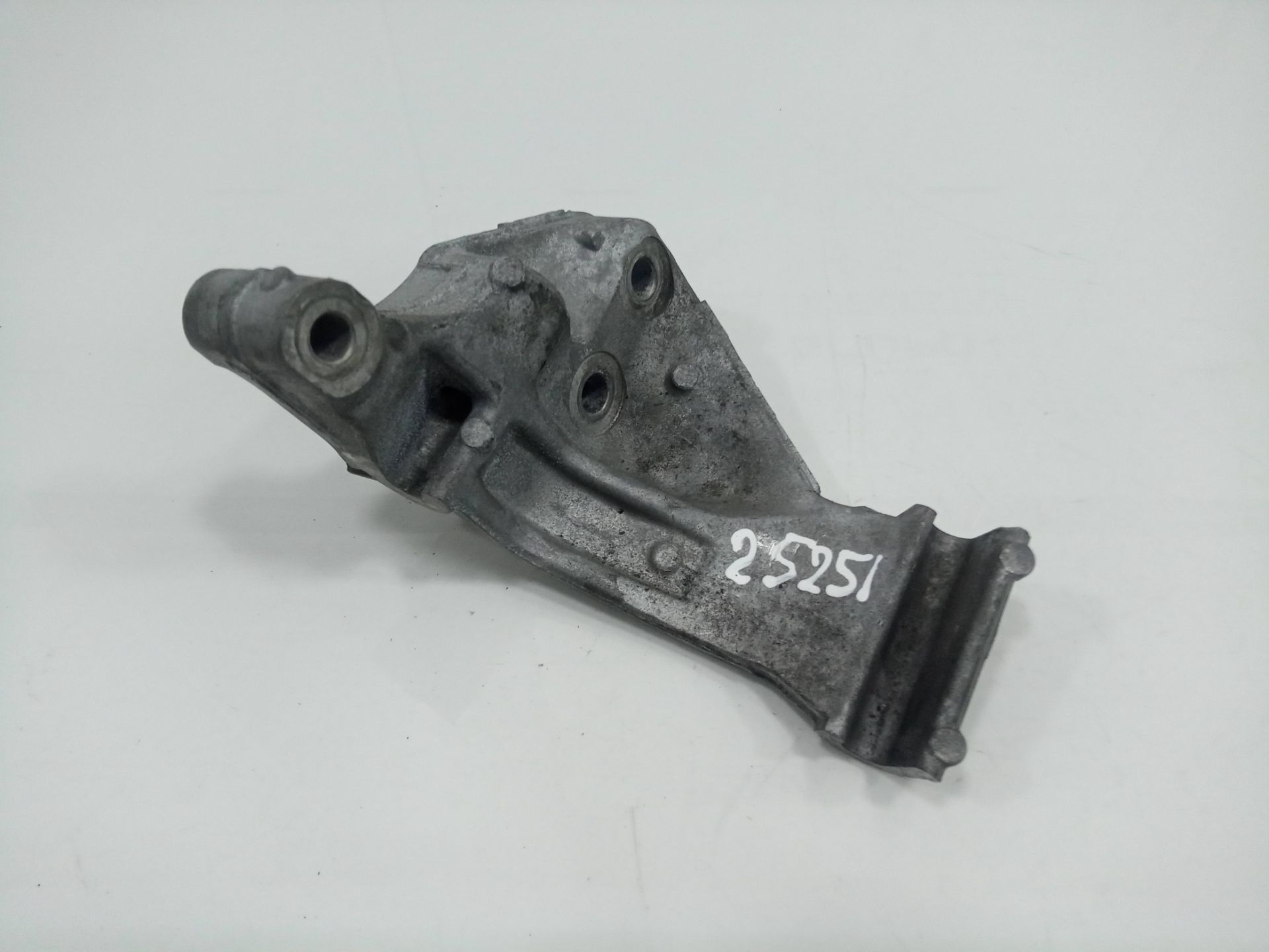 Soporte alternador mazda cx-3 (dk) centerline