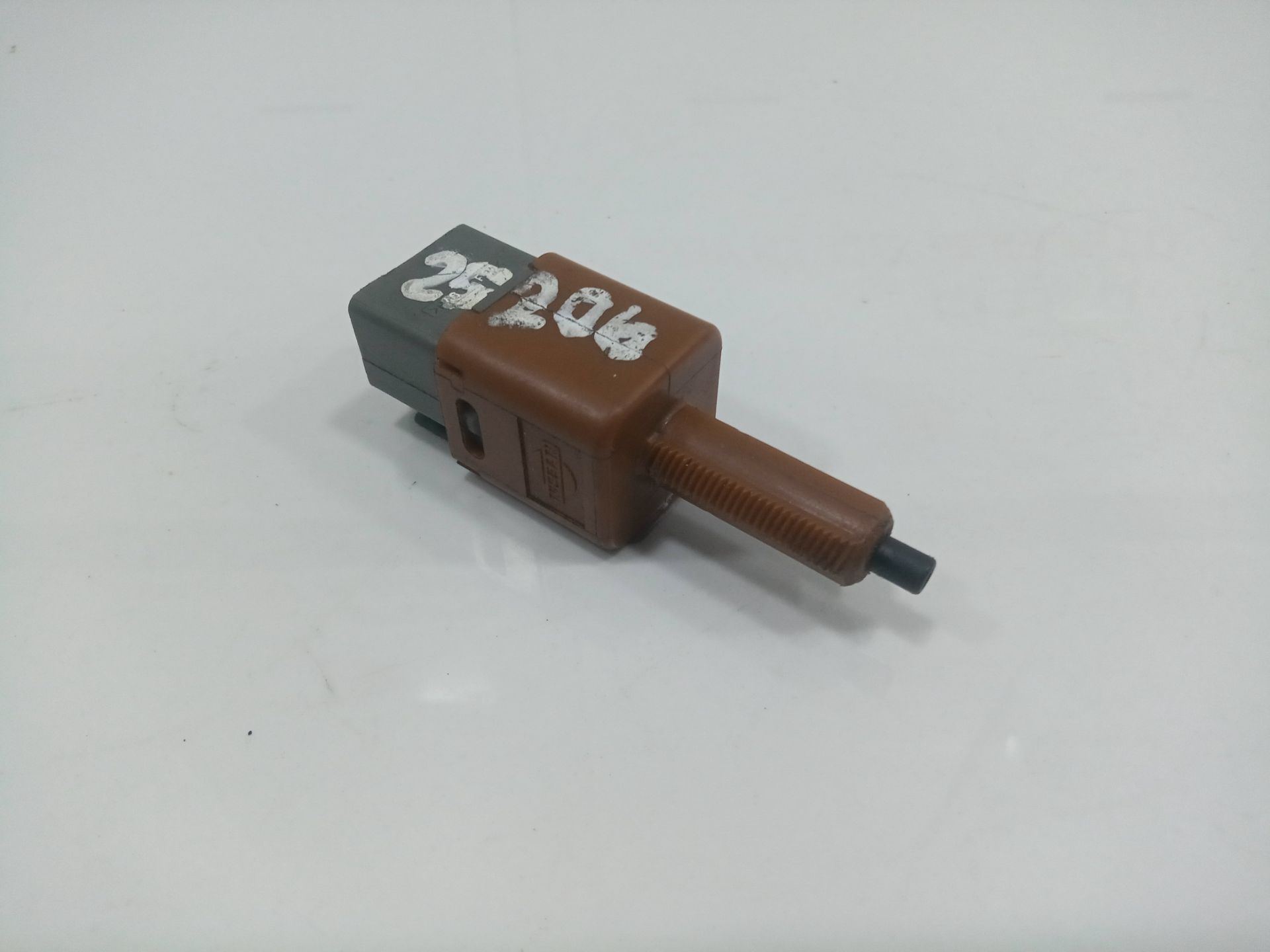 Interruptor nissan micra (k14) acenta