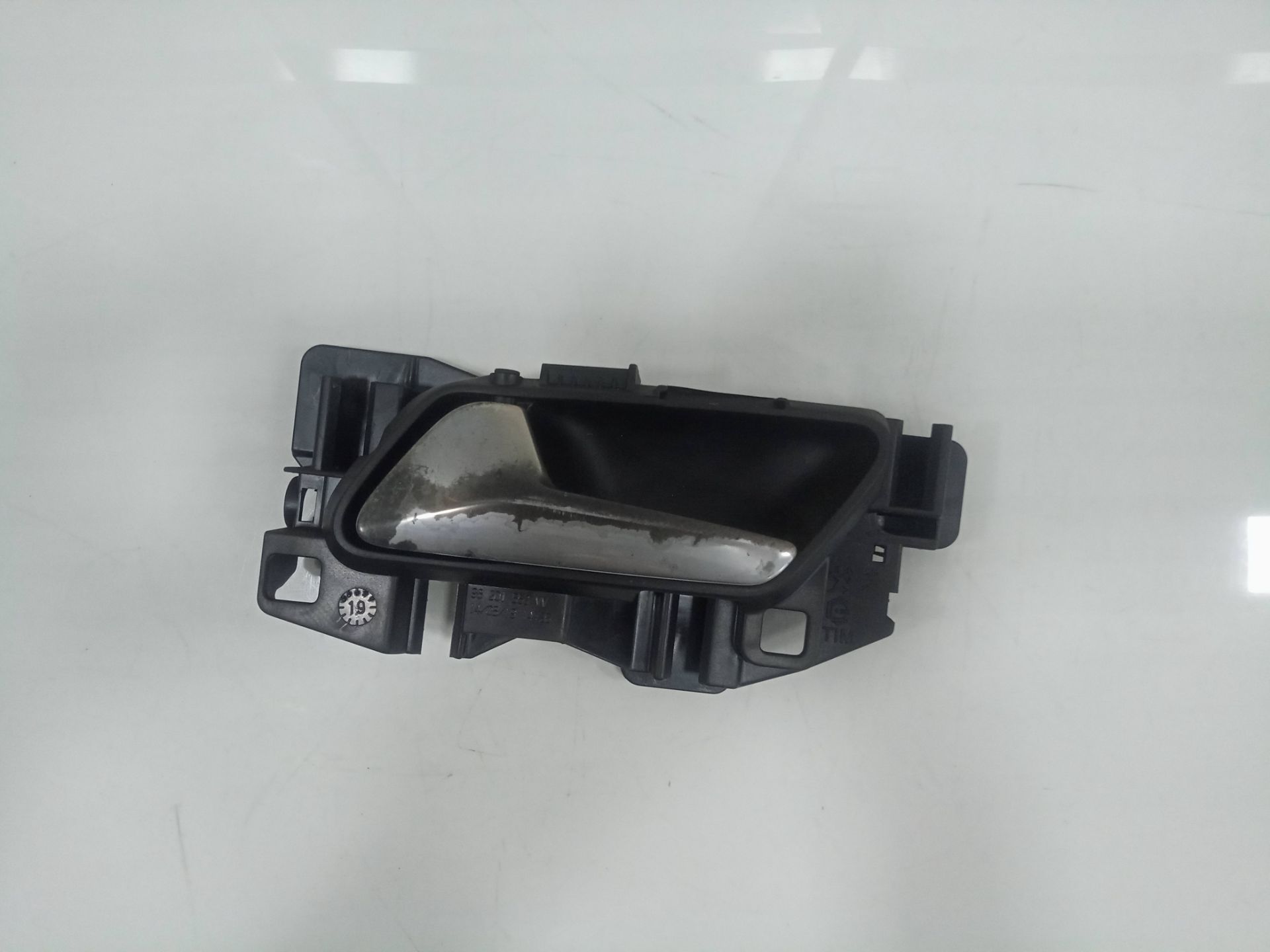 Maneta interior delantera izquierda toyota verso (aur2zgr2) advance