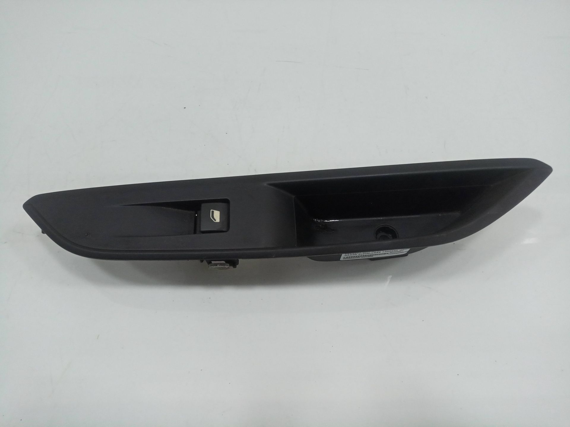 Mando elevalunas trasero izquierdo peugeot 3008 active pack