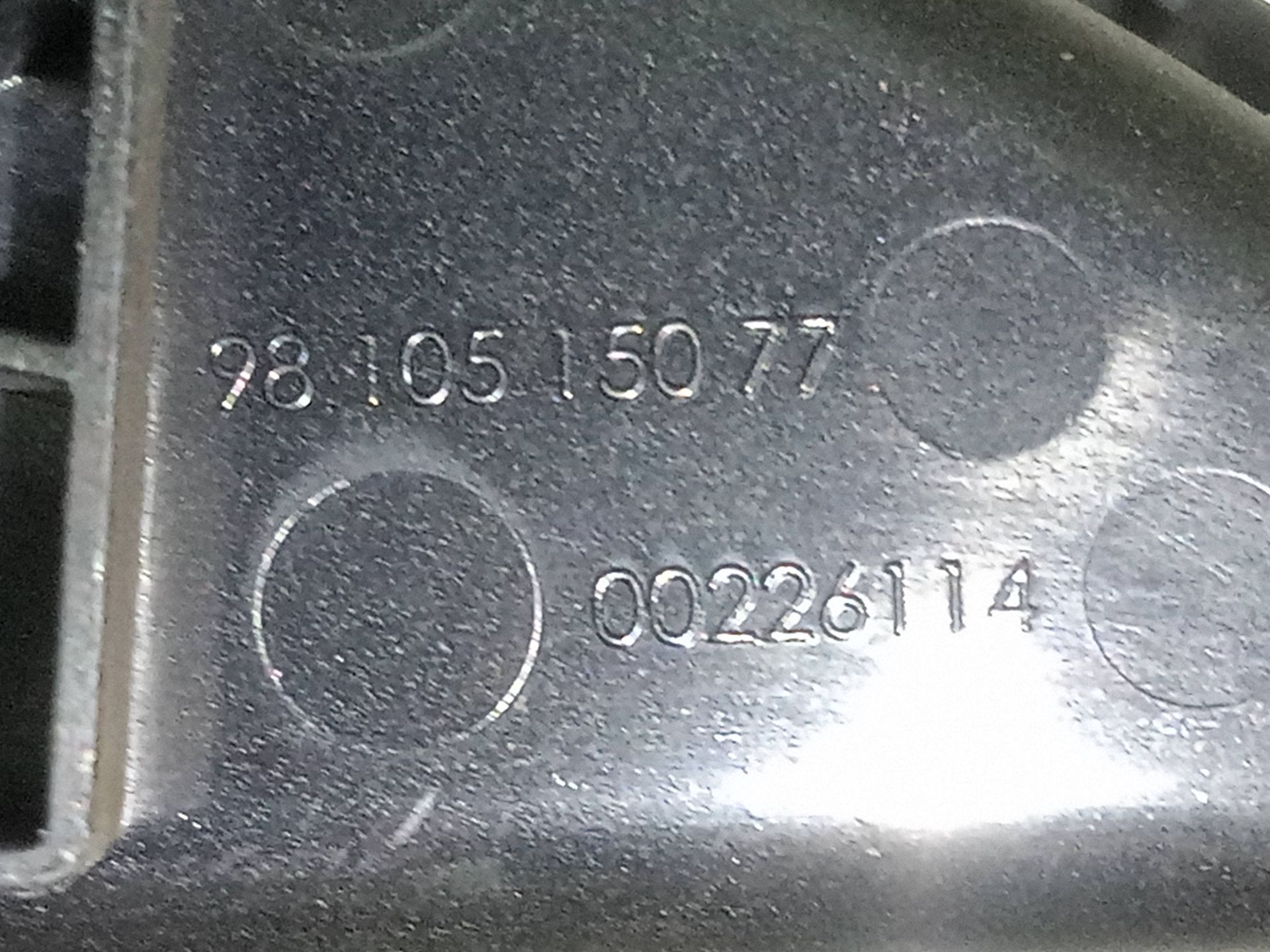 Mando elevalunas trasero izquierdo peugeot 3008 active pack