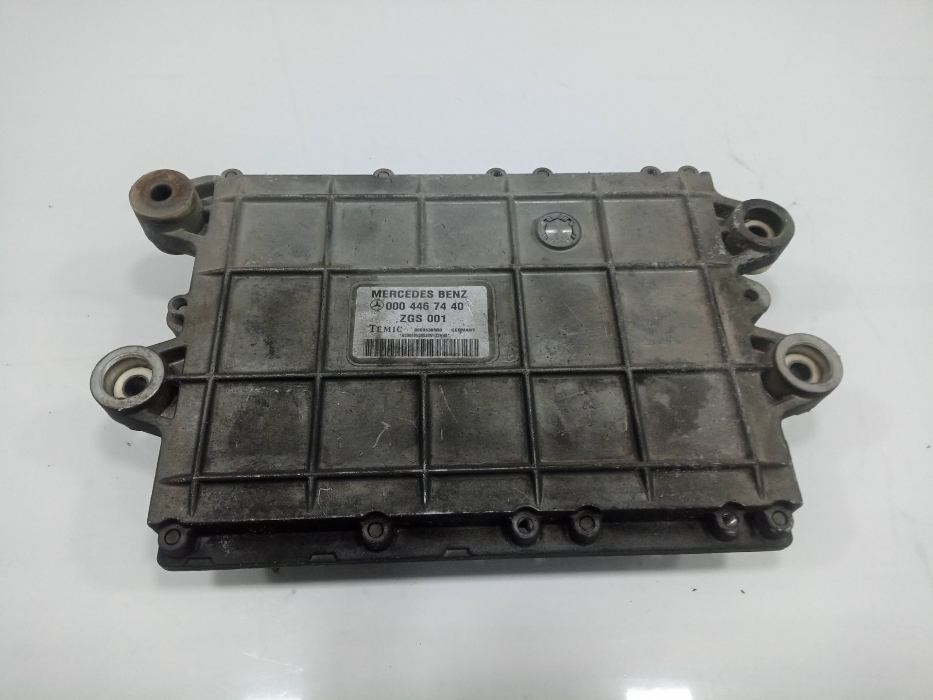 Centralita motor uce mercedes-benz atego 2-ejes 18 t bm 95024 (1998) 