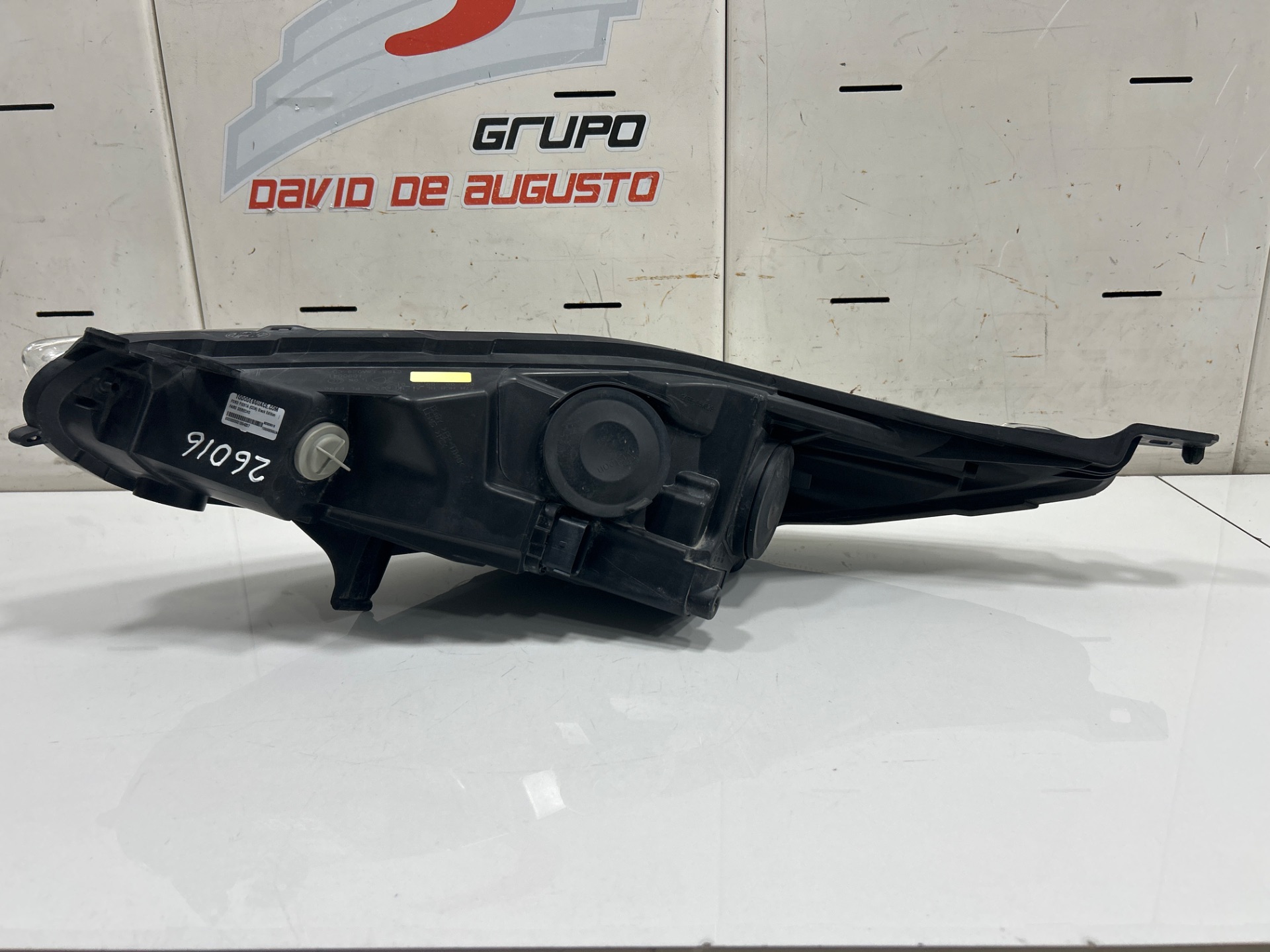 Faro derecho ford fiesta (cnn) black edition