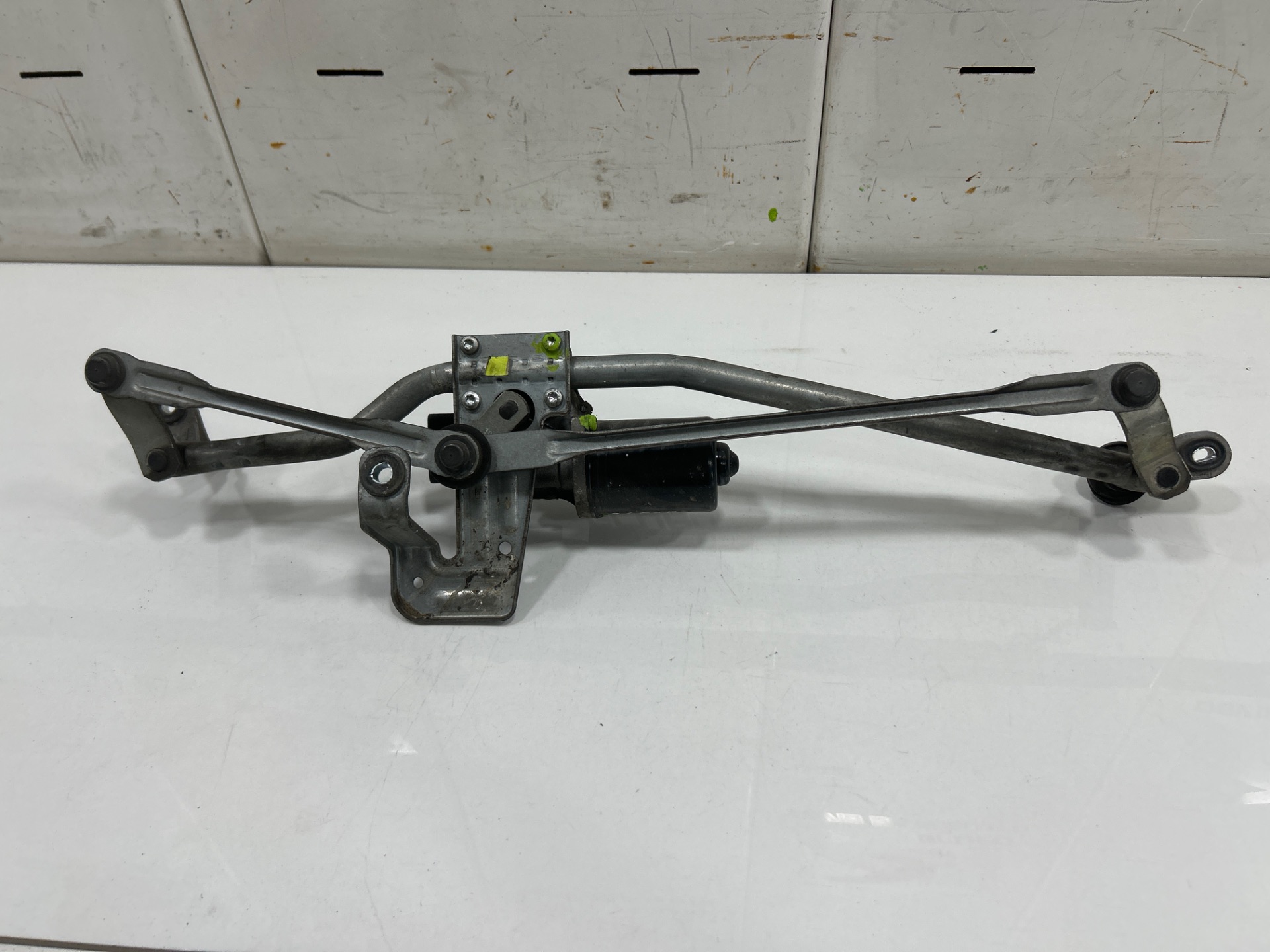 Motor limpia delantero   no identificado
