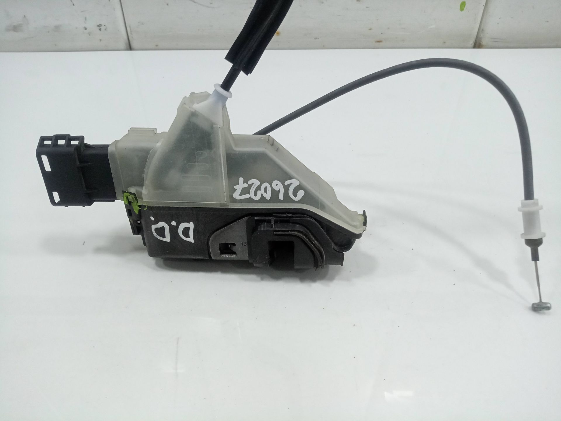 Cerradura puerta delantera derecha peugeot 3008 active pack