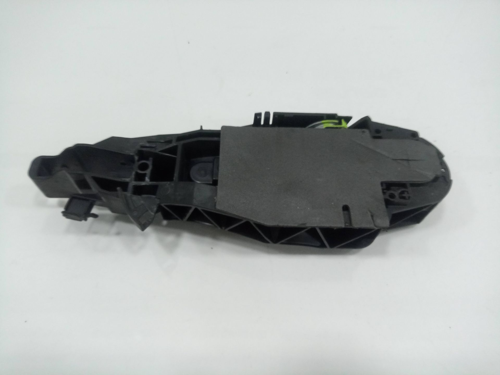 Soporte maneta exterior delantera derecha peugeot 3008 active pack