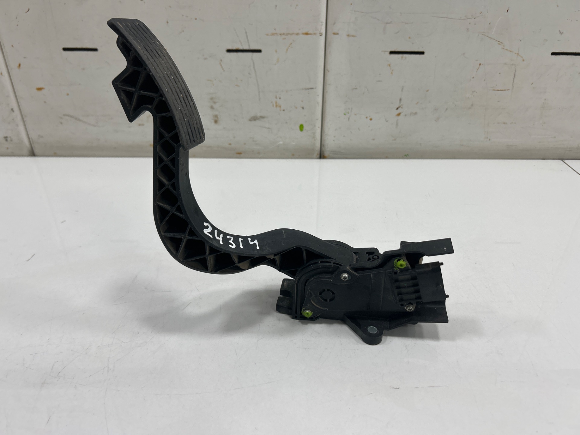 Pedal acelerador hdi (333)