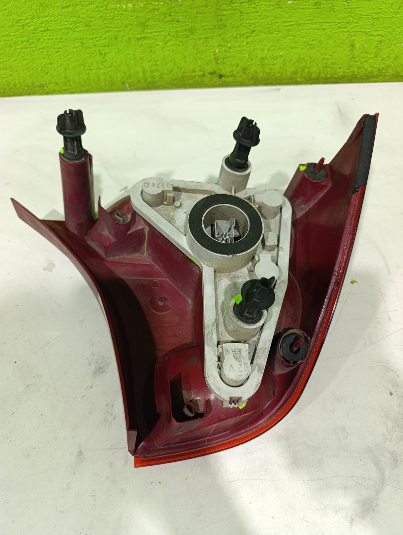 Piloto trasero derecho ford focus berlina (cak) ambiente