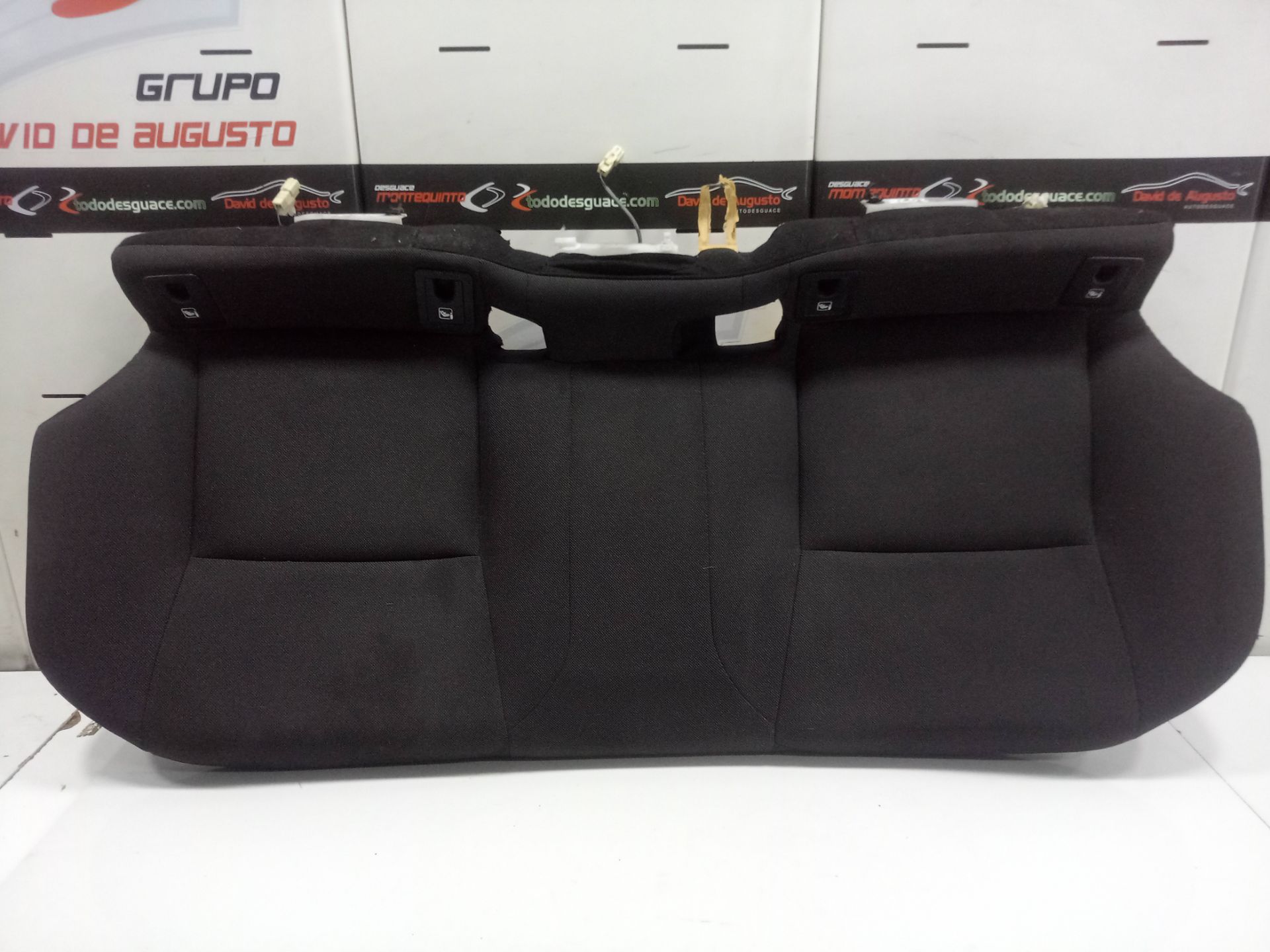 Asiento trasero toyota corolla (e21) hybrid style