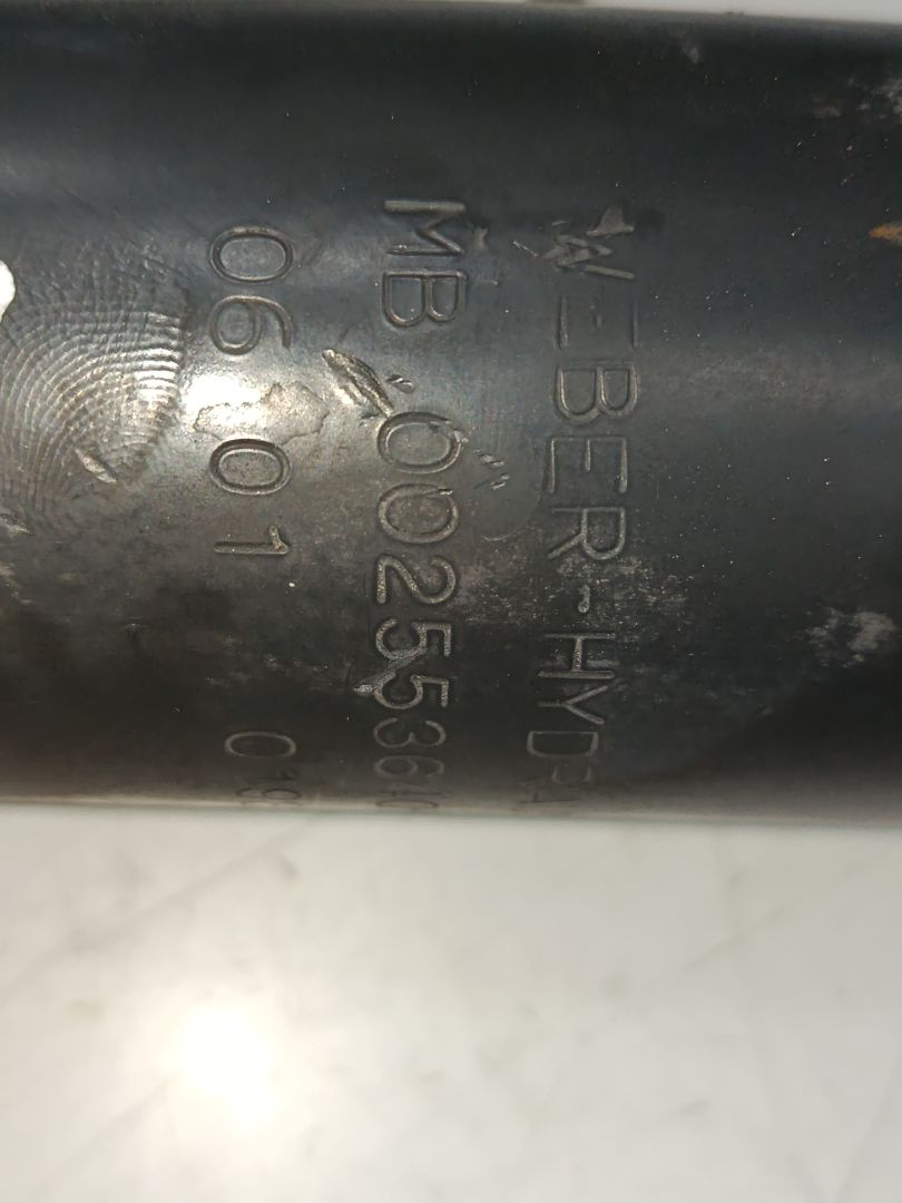 No identificado mercedes-benz atego 2-ejes 18 t bm 95024 (1998) 