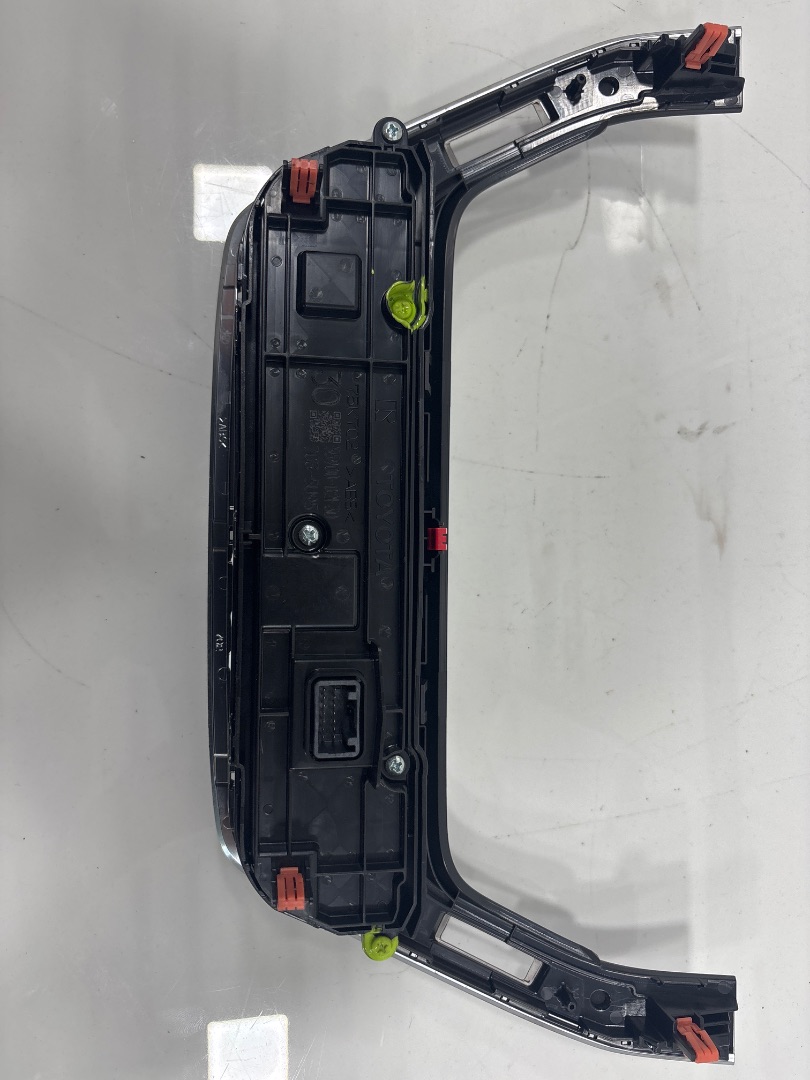 Mando calefaccion / aire acondicionado toyota corolla (e21) hybrid style