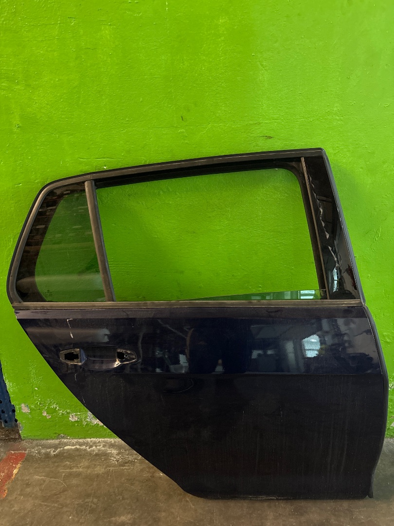 Puerta trasera derecha volkswagen golf sportsvan vii (an1)(09.2017) advance