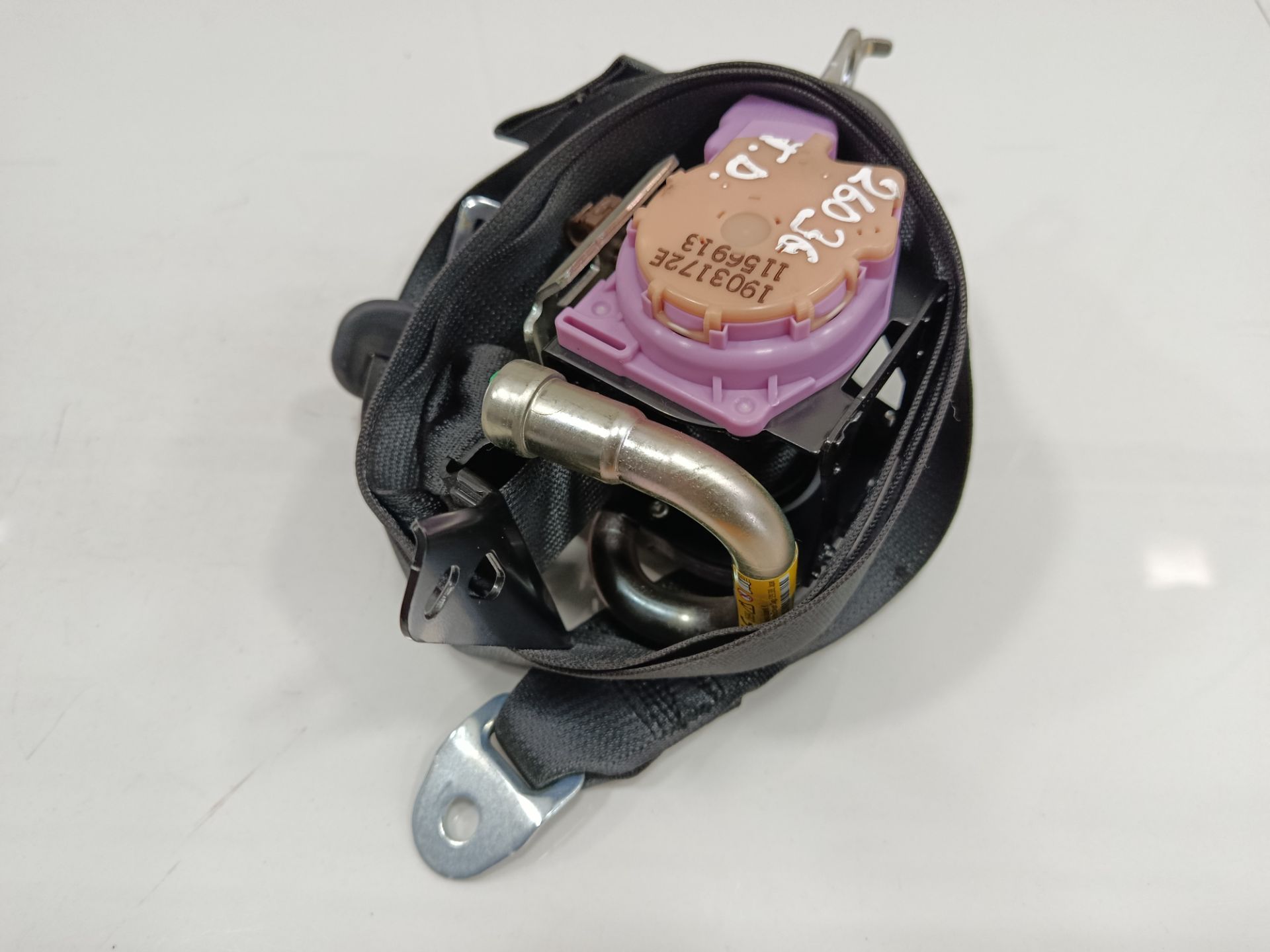 Cinturon seguridad trasero derecho toyota corolla (e21) hybrid style
