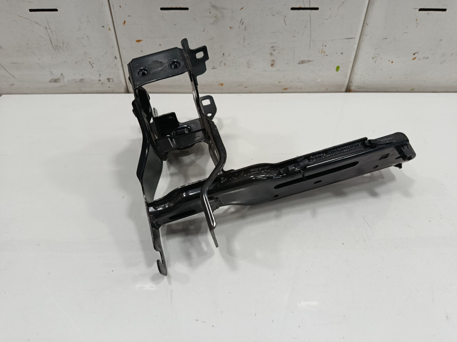 Soporte faro izquierdo bmw serie z4 roadster (g29) sdrive 30i